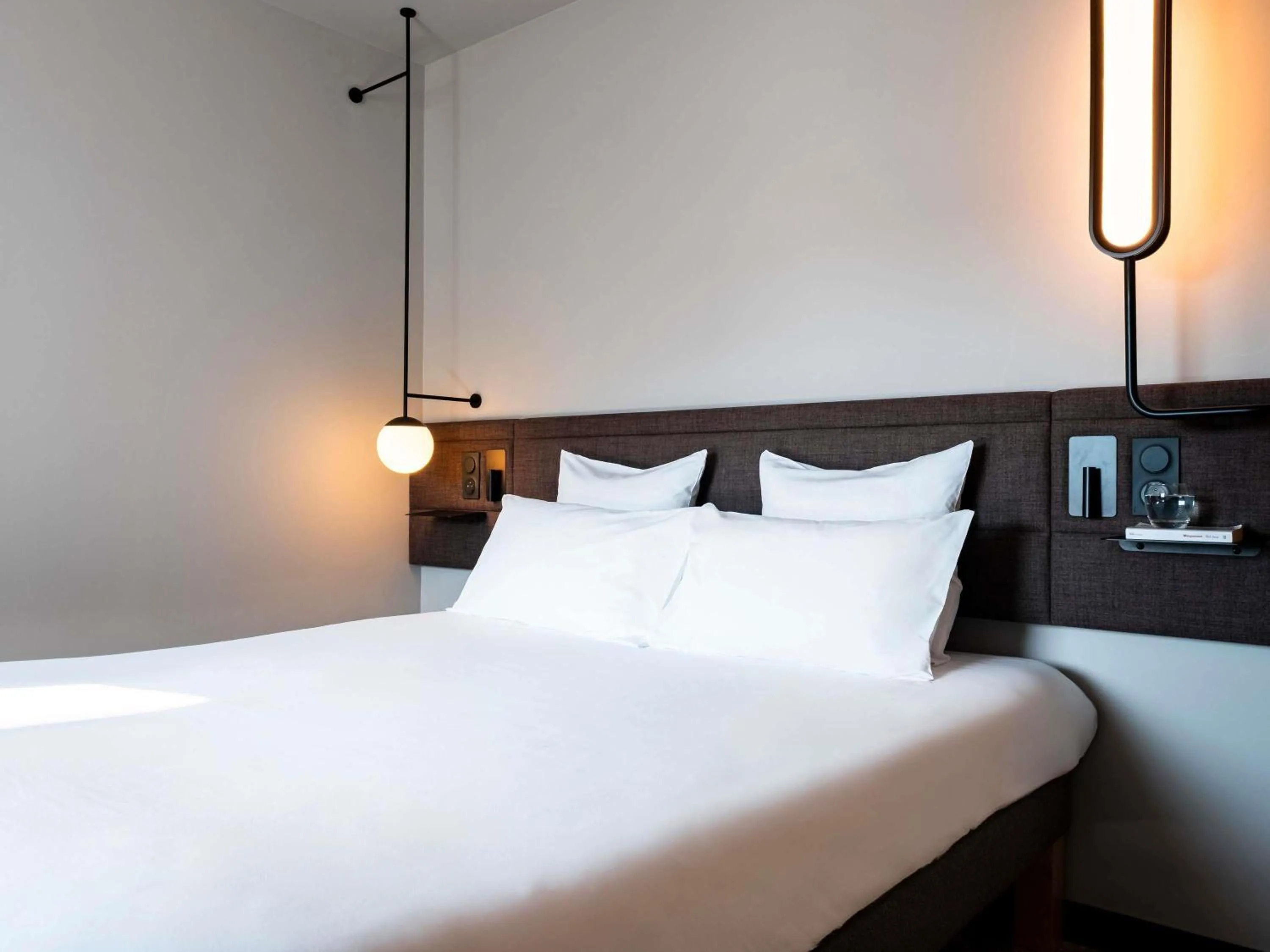 Bedroom, Bed in Novotel Belfort Centre Atria