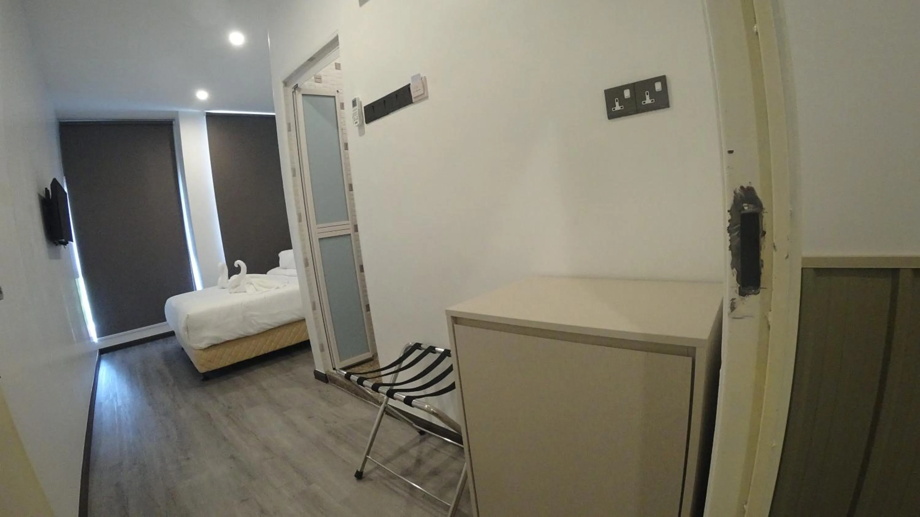 Photo of the whole room, Bed in TT Dorf Hotel Taiping