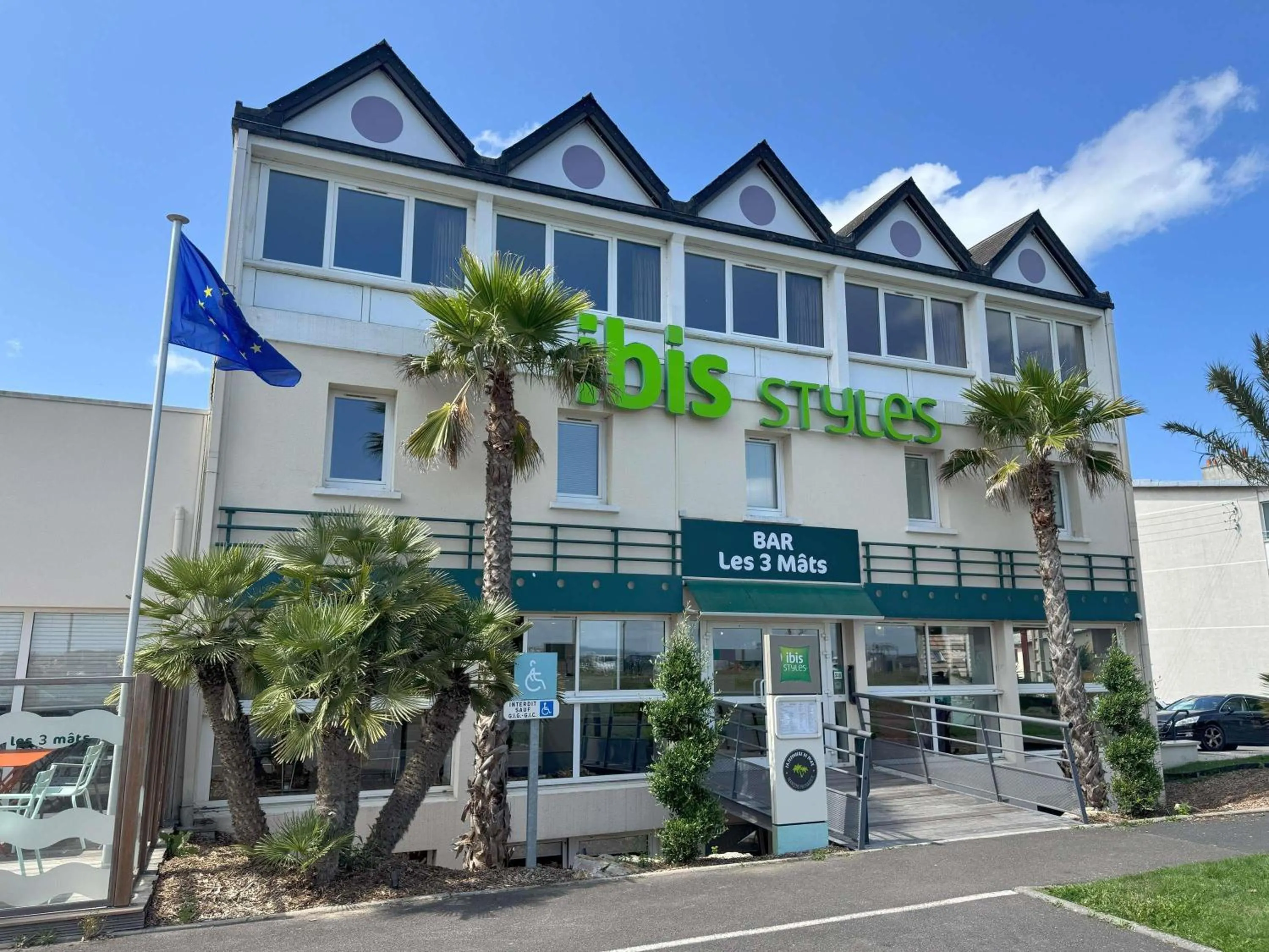 Property building in ibis Styles Ouistreham