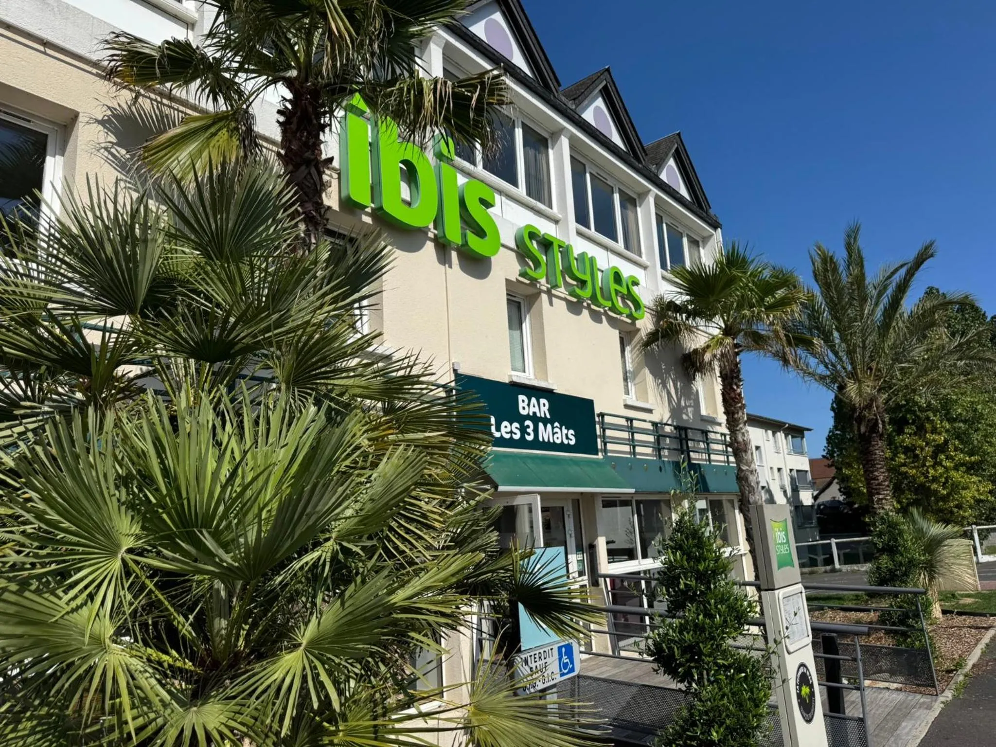 Property building in ibis Styles Ouistreham