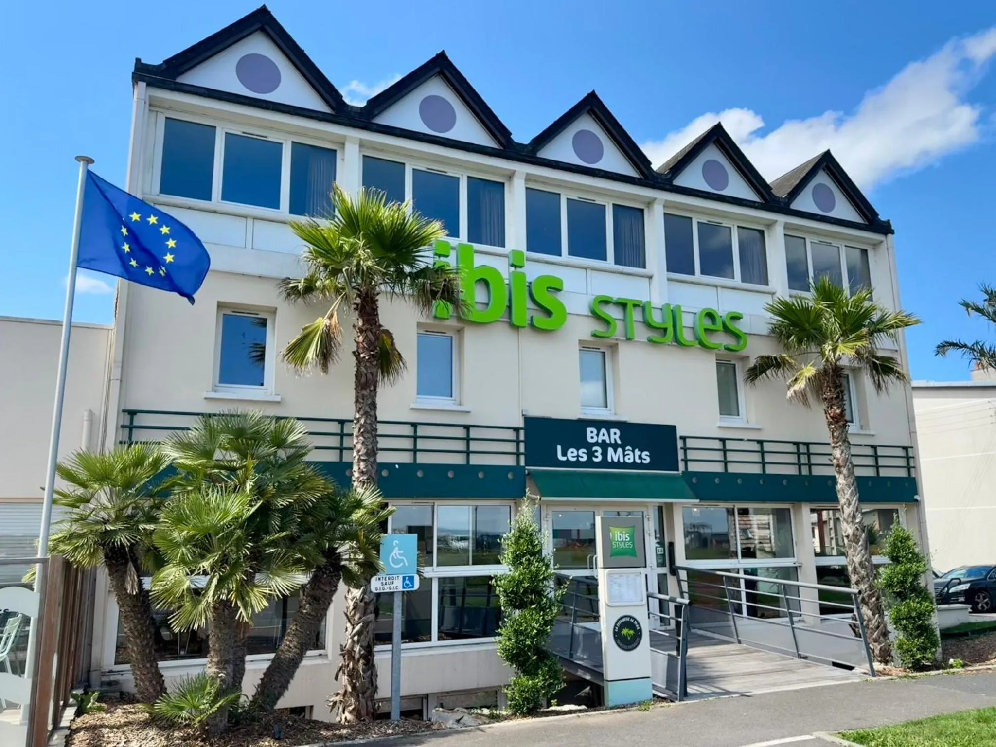 Property building in ibis Styles Ouistreham