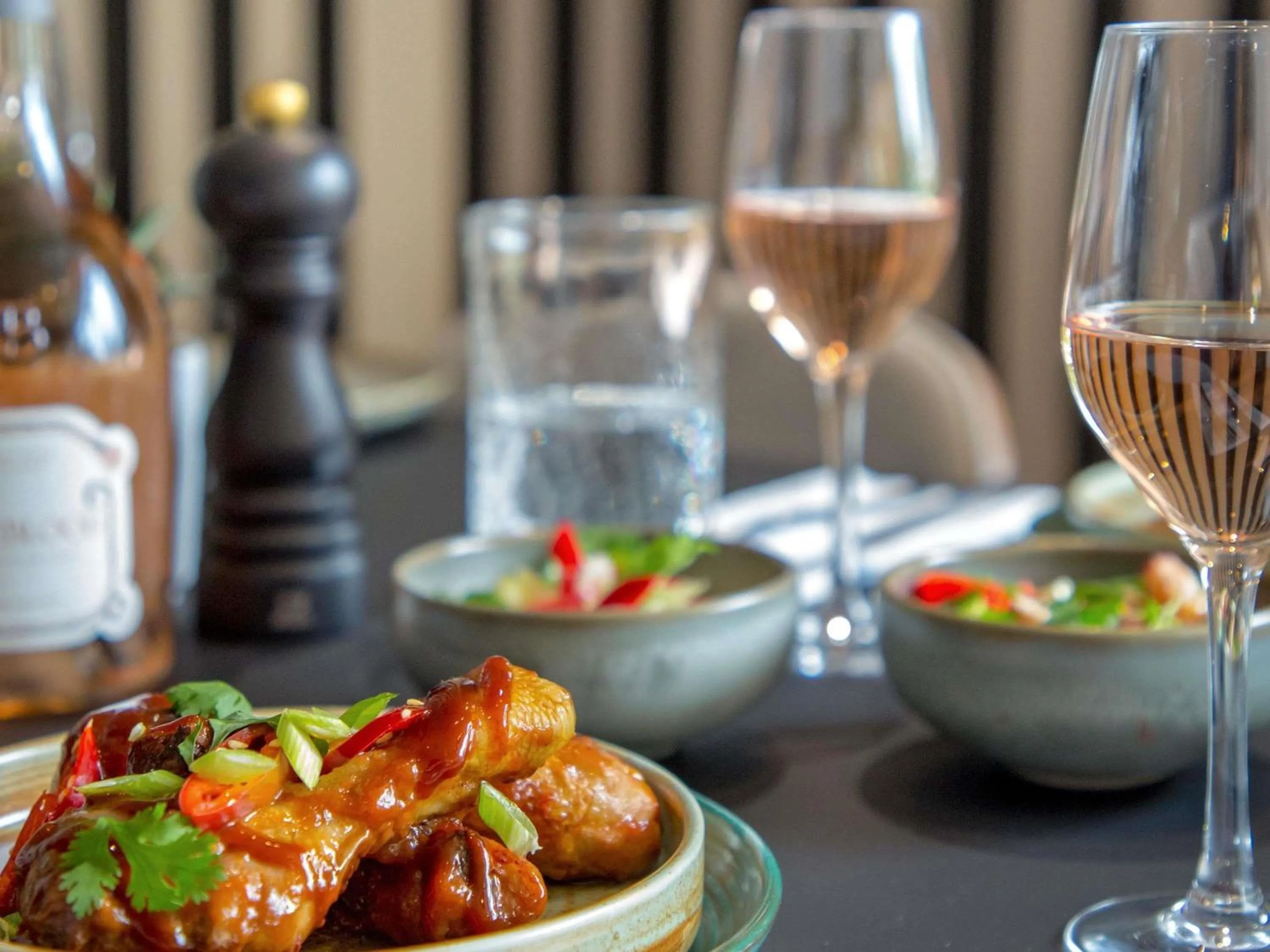 Property building in Novotel Aix-en-Provence Pont de L'Arc