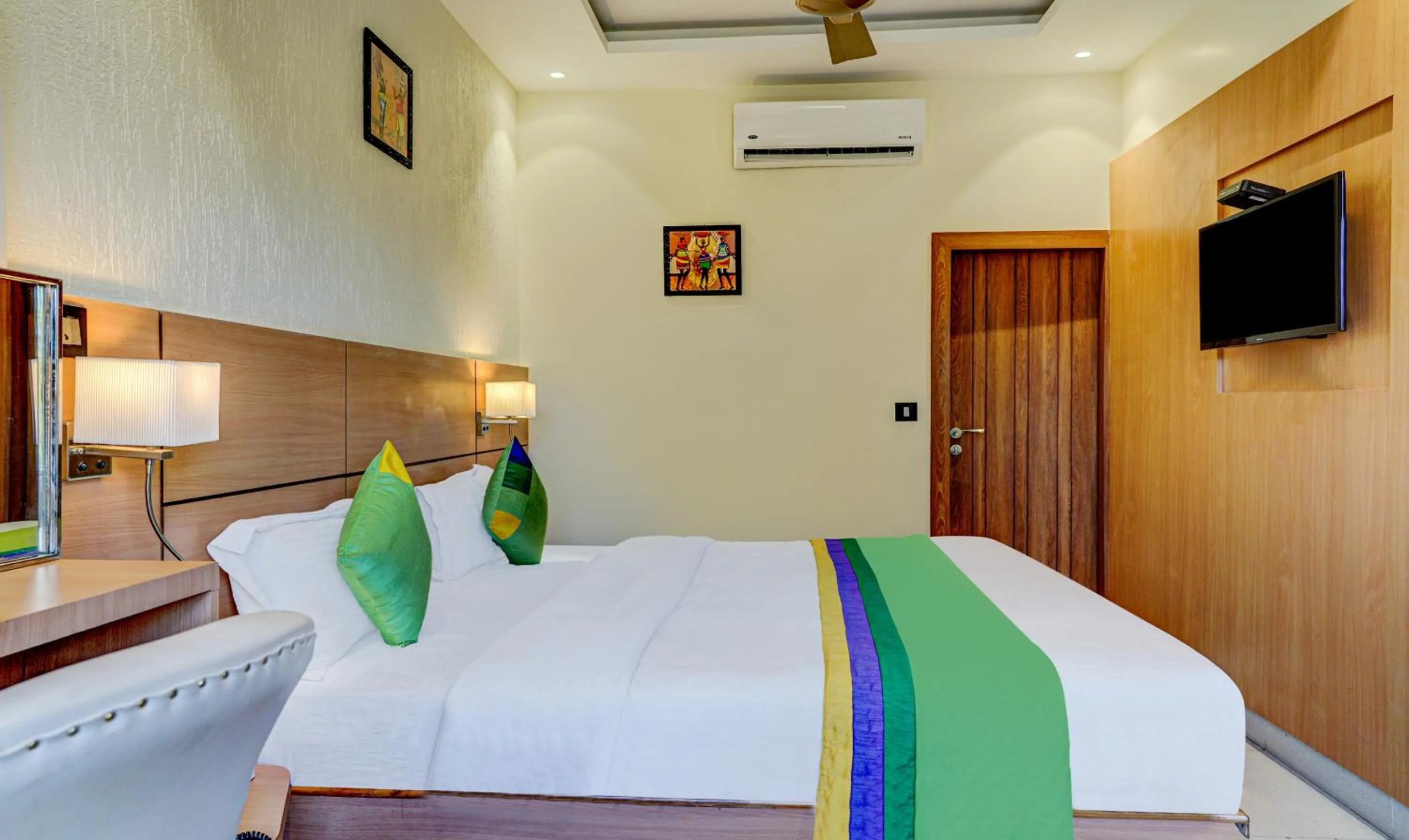 Photo of the whole room in Hotel Sun Grand