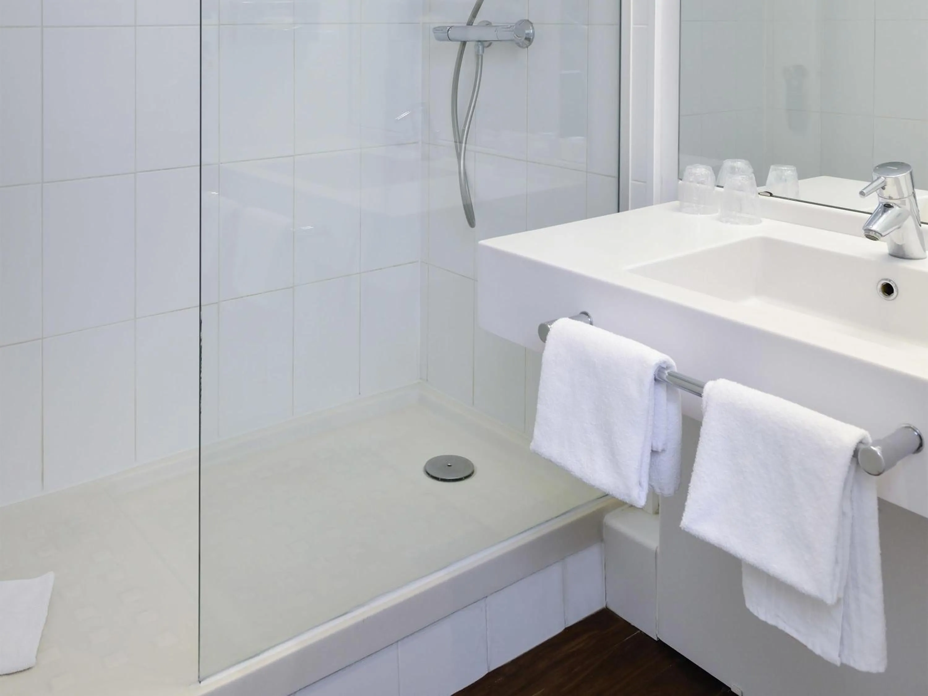 Bedroom in ibis Styles Angoulême Nord - hôtel restaurant