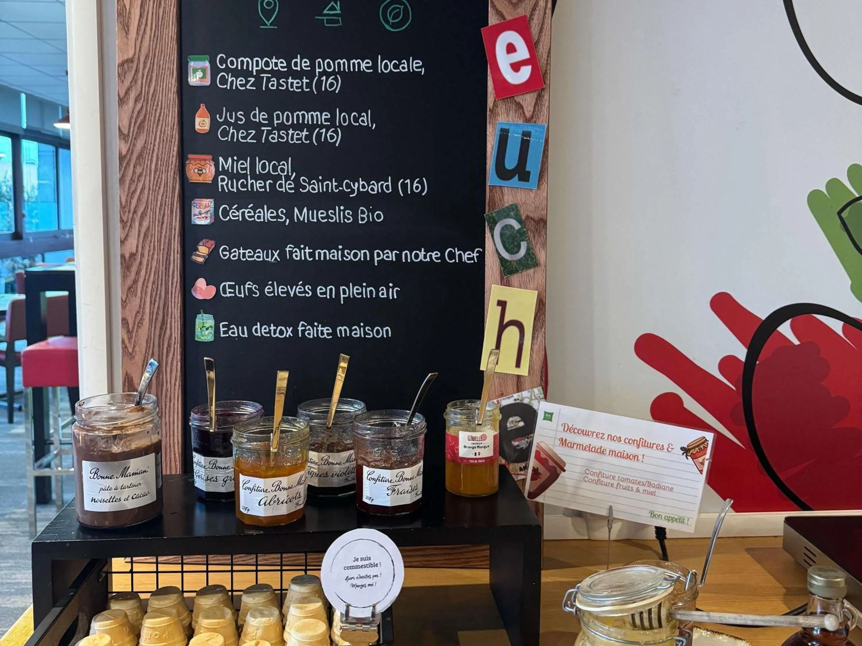 Property building in ibis Styles Angoulême Nord - hôtel restaurant