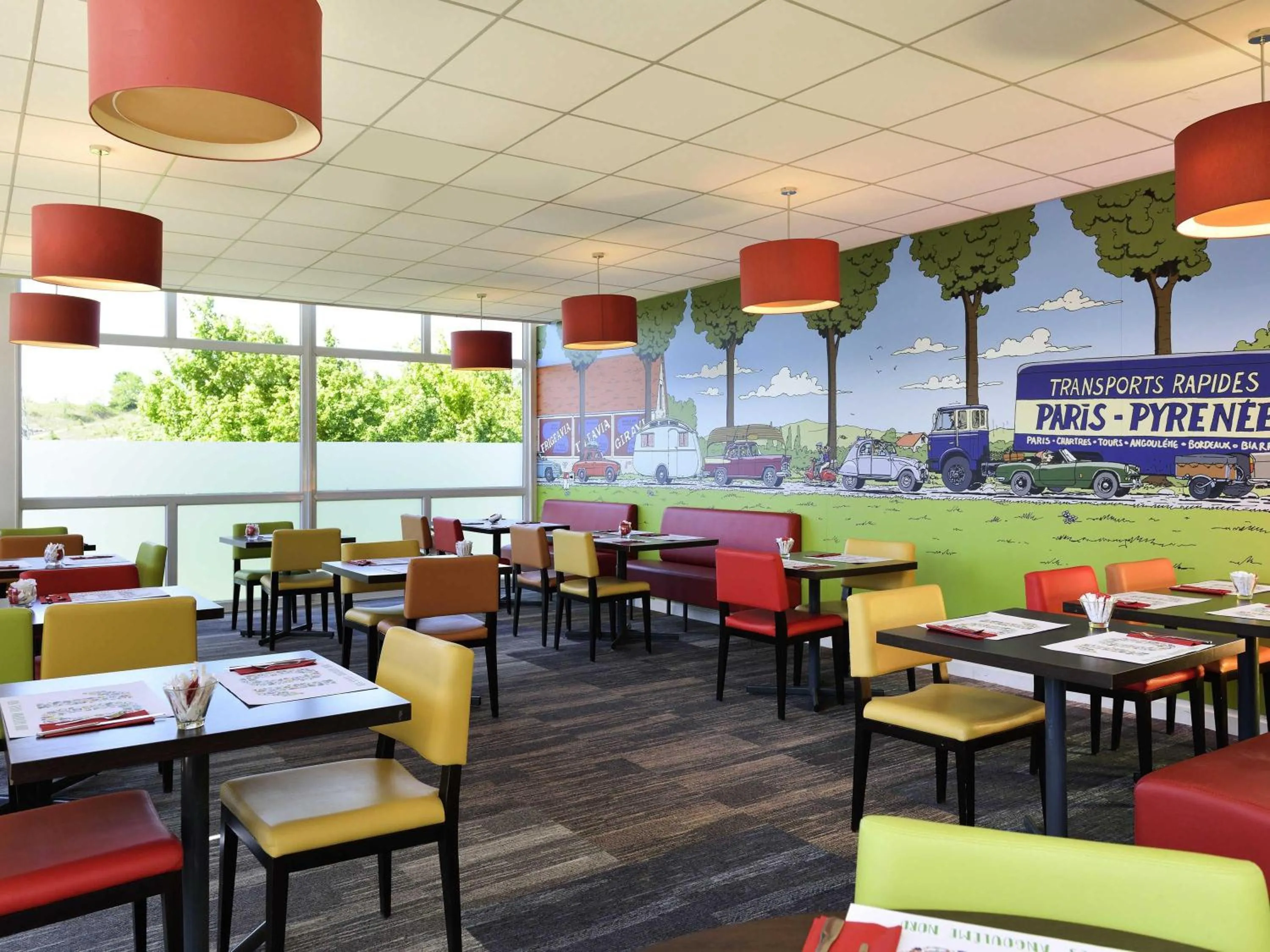 Restaurant/places to eat in ibis Styles Angoulême Nord - hôtel restaurant