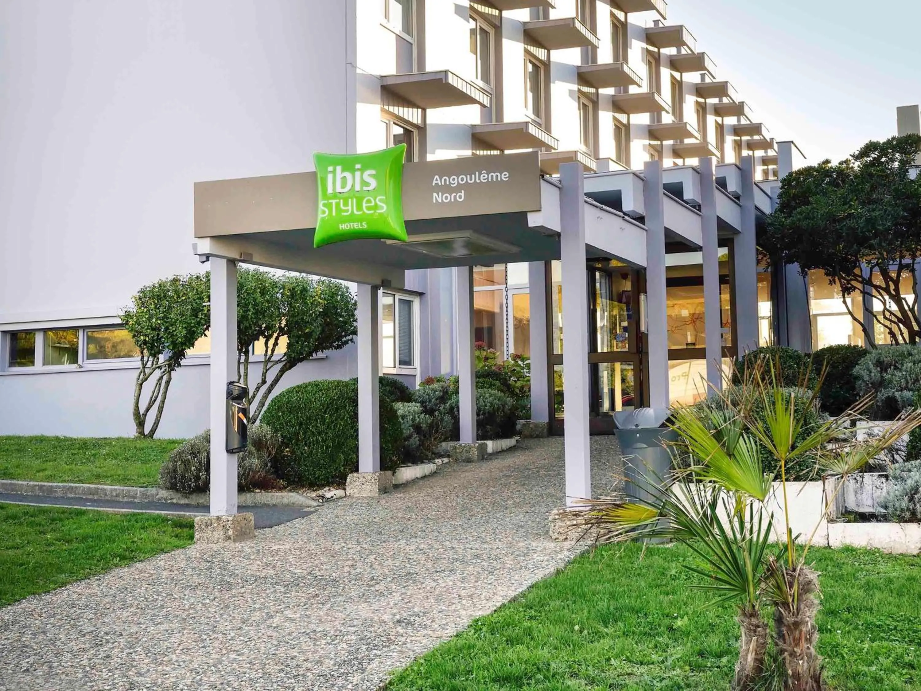 Property building in ibis Styles Angoulême Nord - hôtel restaurant