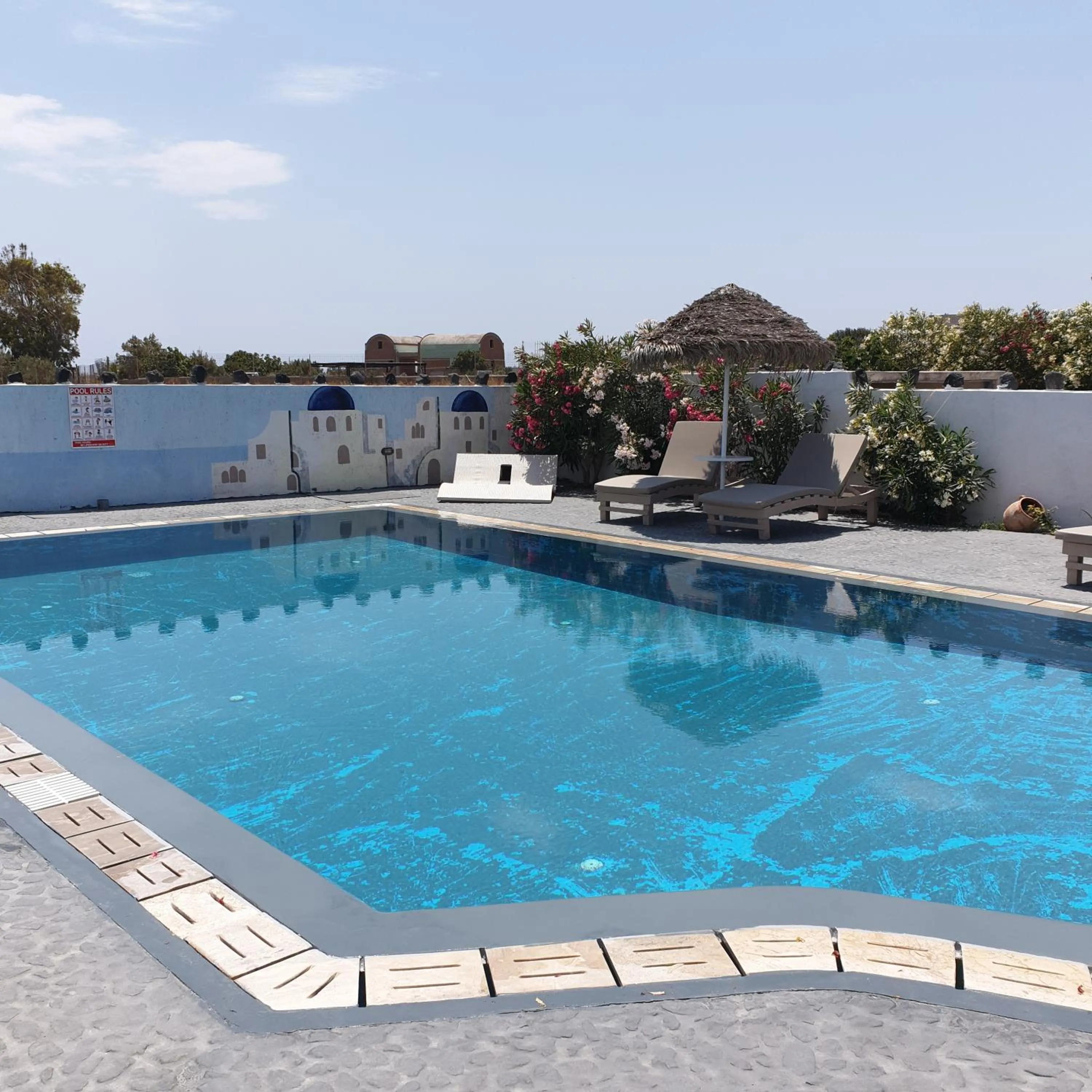 Swimming pool in Sagma Central Rooms