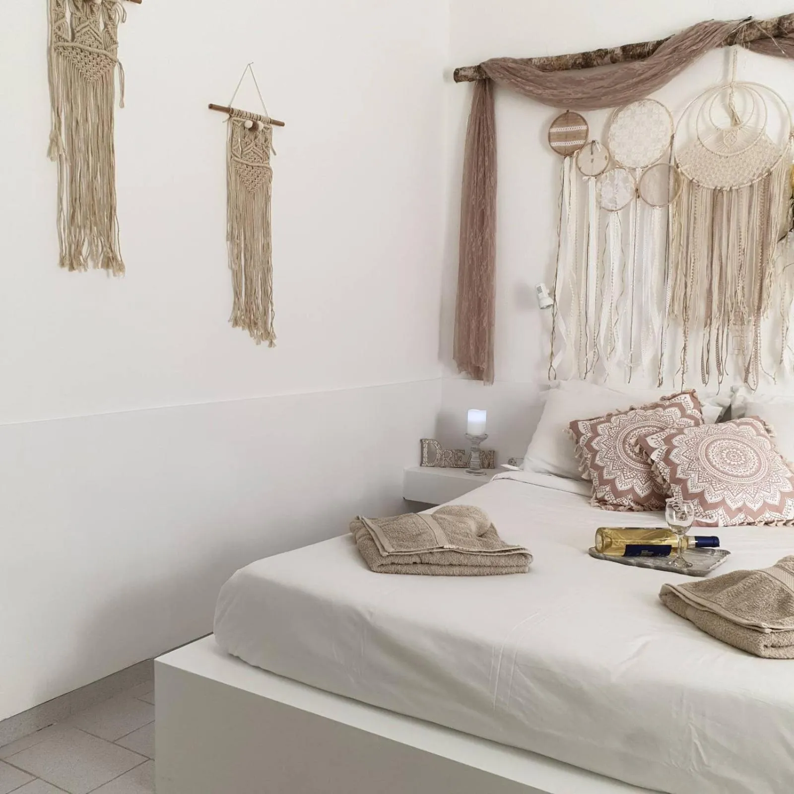 Bed in Sagma Central Rooms