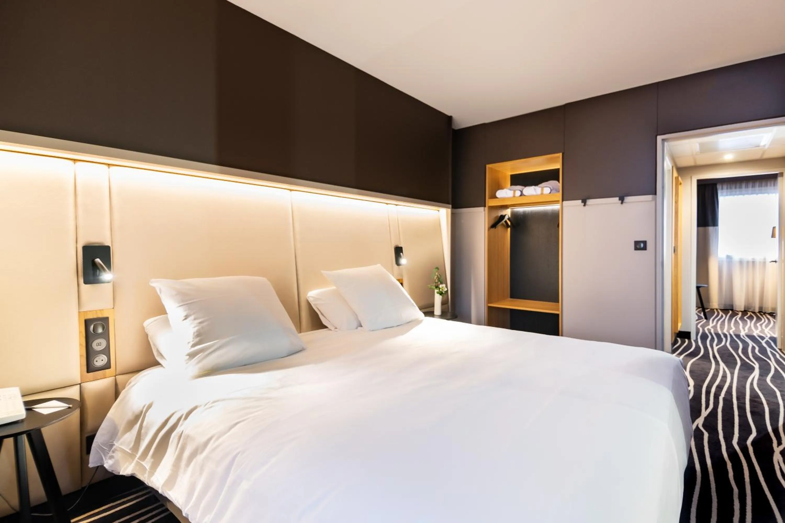 Bedroom, Bed in Mercure Colmar Centre Unterlinden