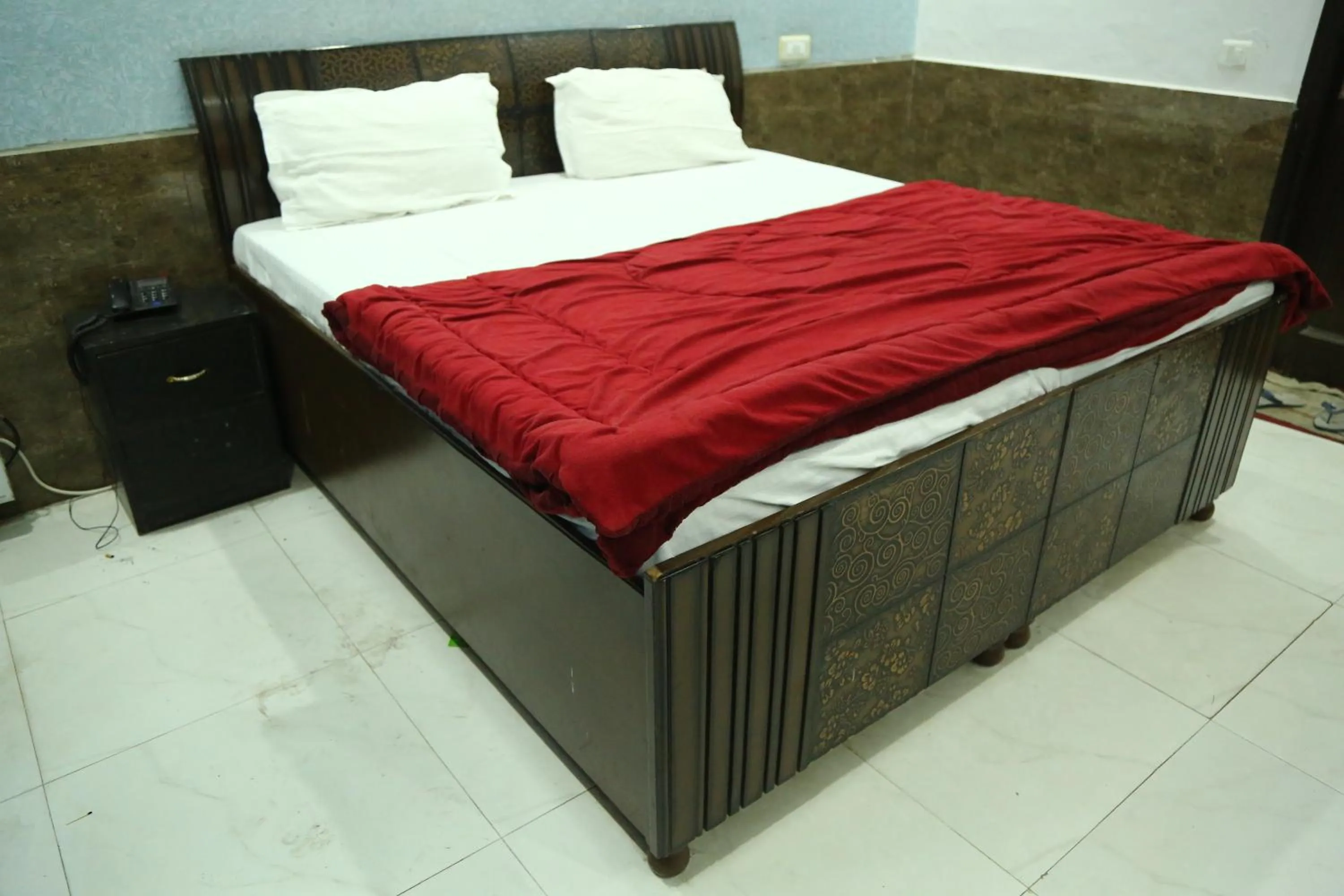 Bed in DIAMOND PALACE