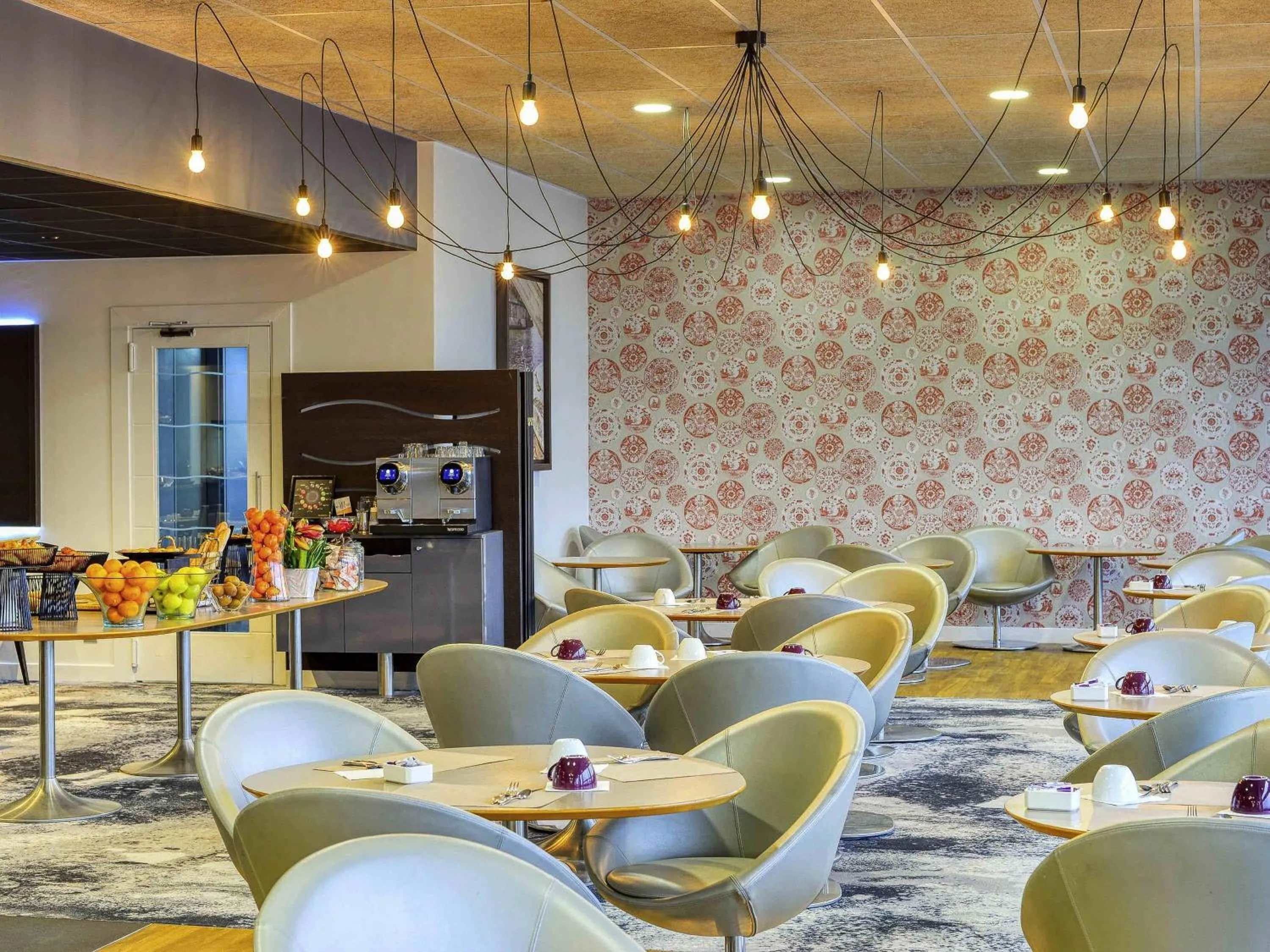 Property building in Mercure Paris Ivry Quai De Seine