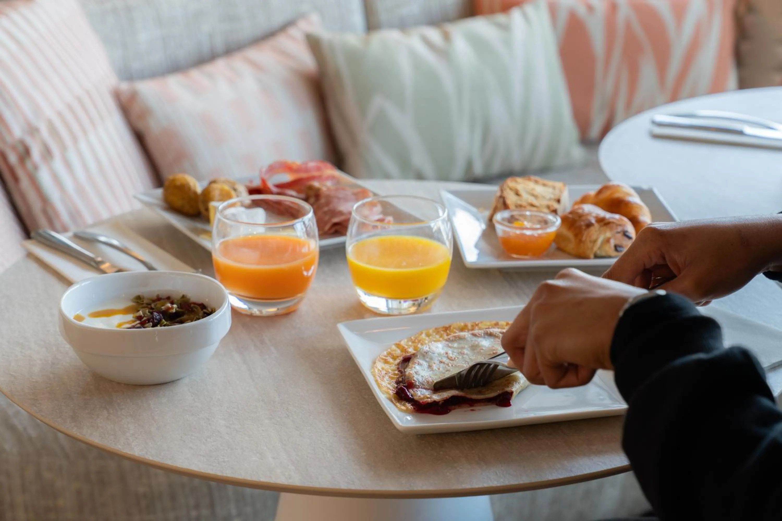 Continental breakfast in Mercure Paris Ivry Quai De Seine