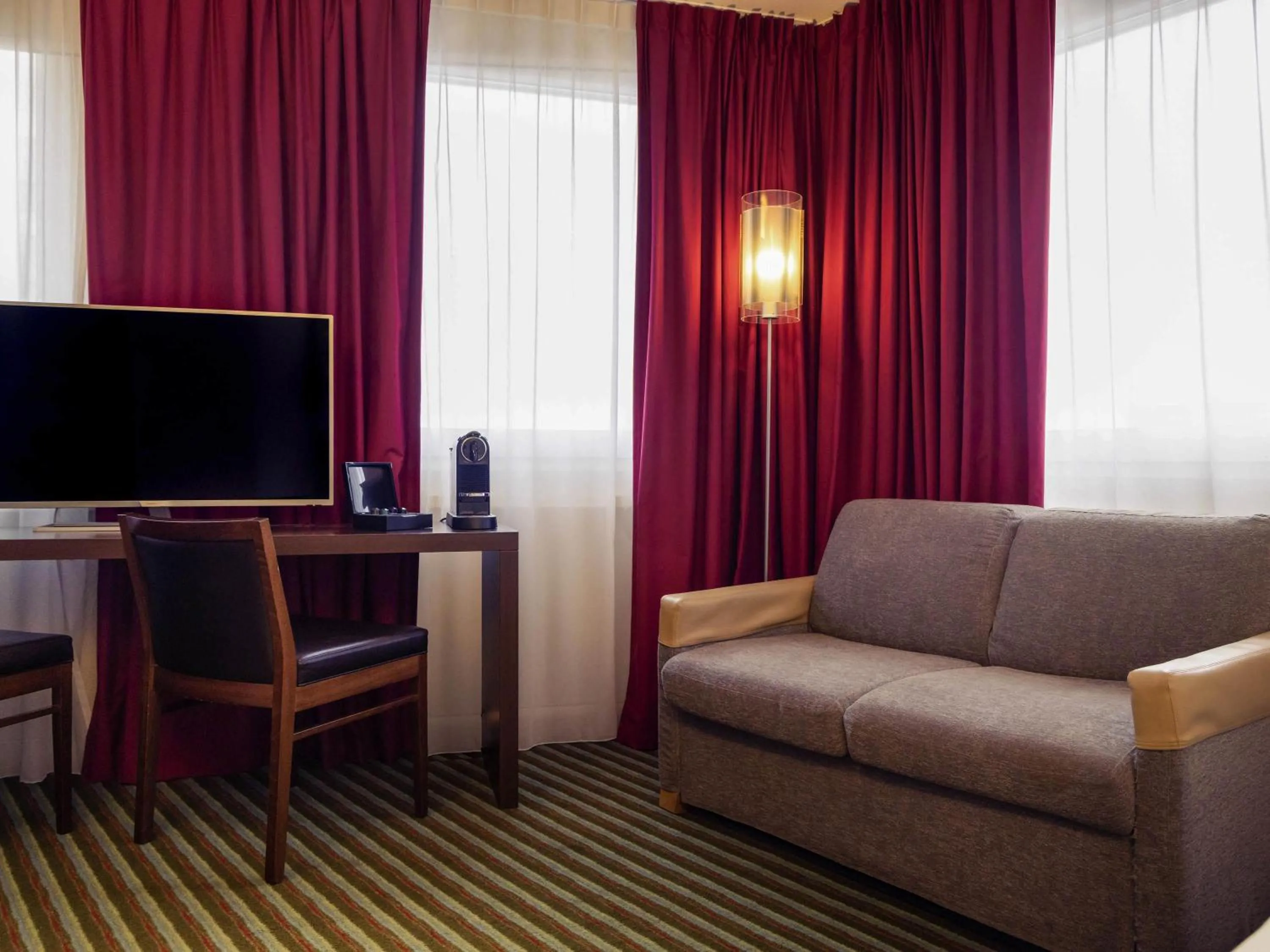 Bedroom in Mercure Paris Ivry Quai De Seine