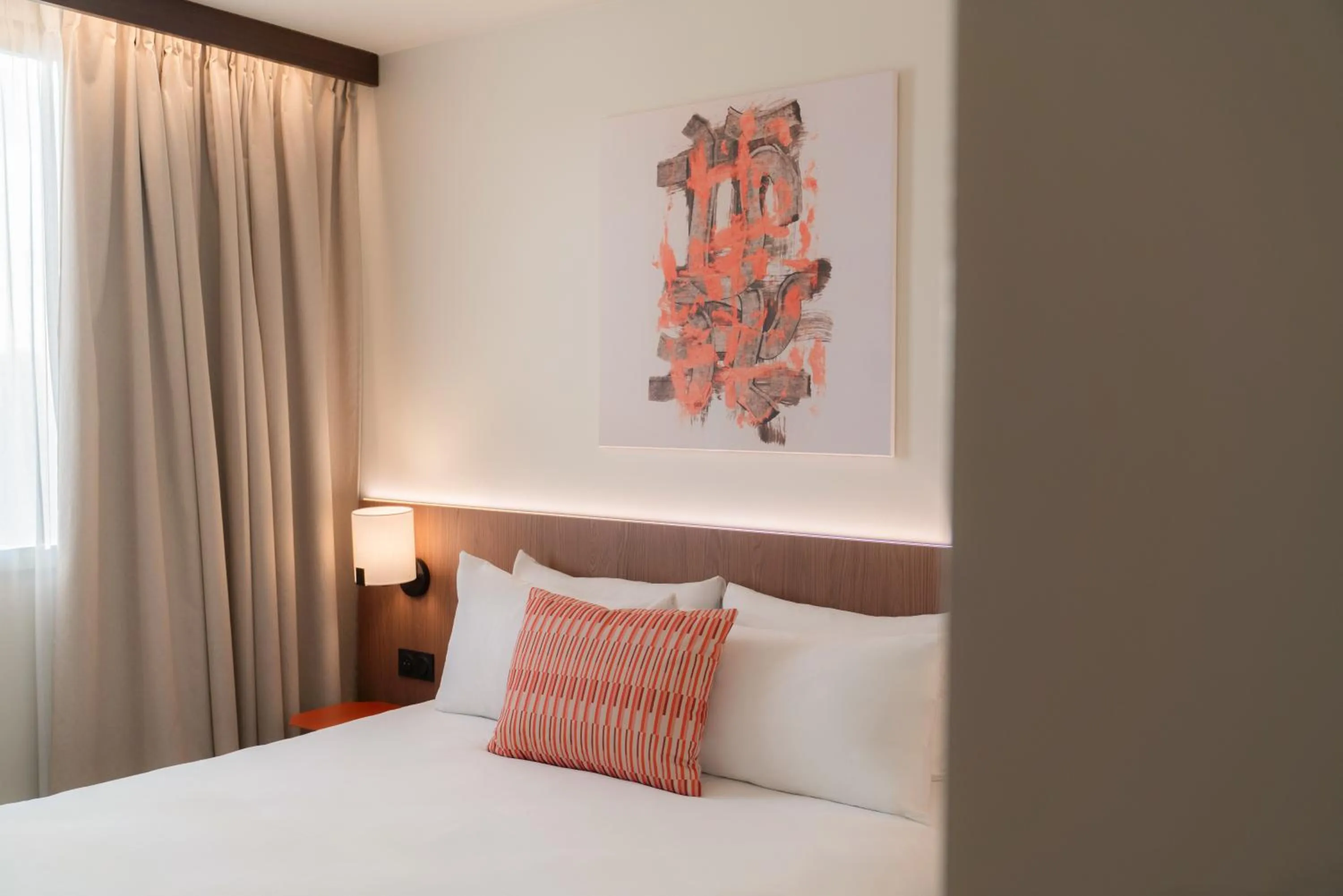 Bed in Mercure Paris Ivry Quai De Seine