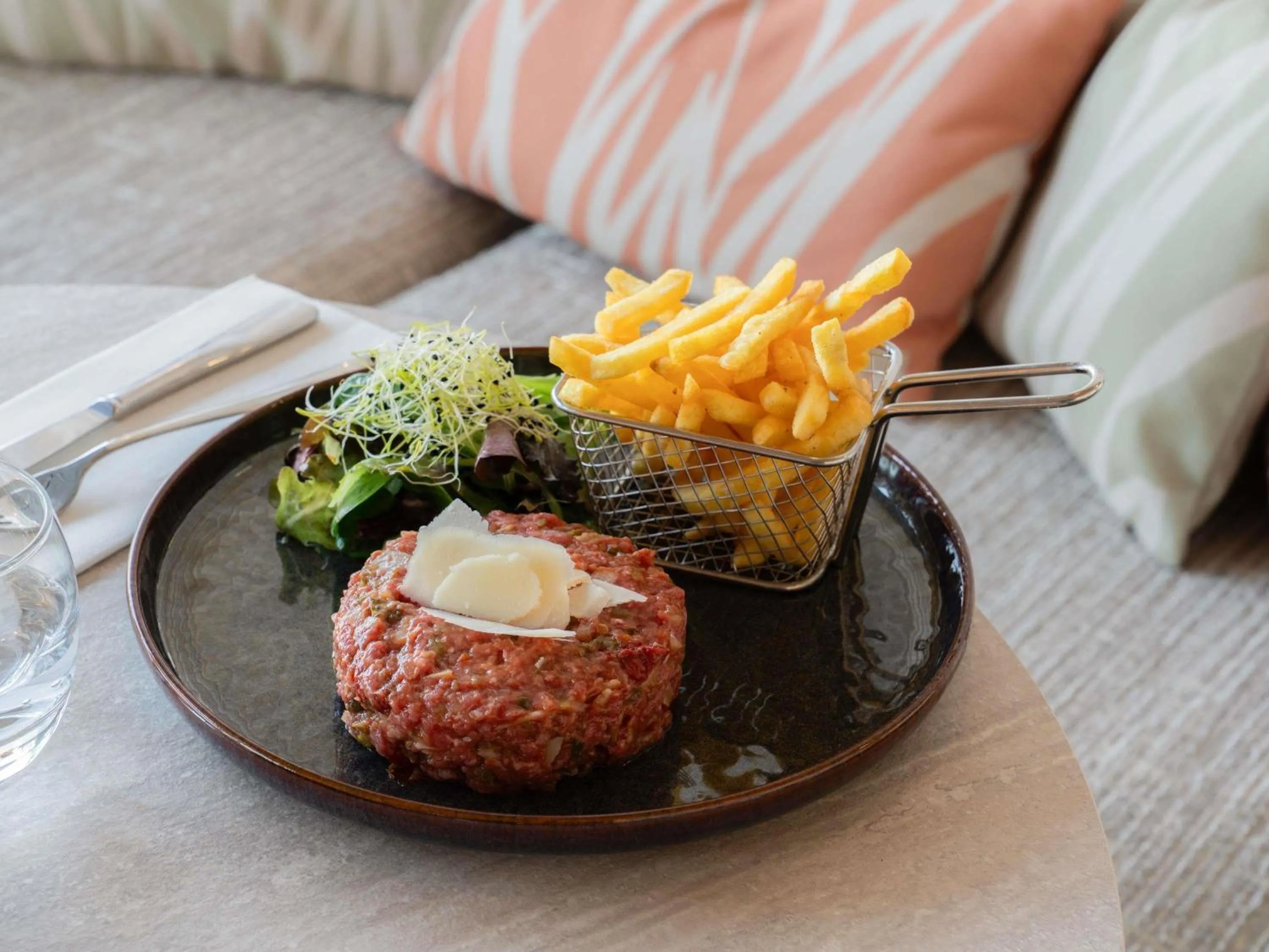 Lounge or bar in Mercure Paris Ivry Quai De Seine