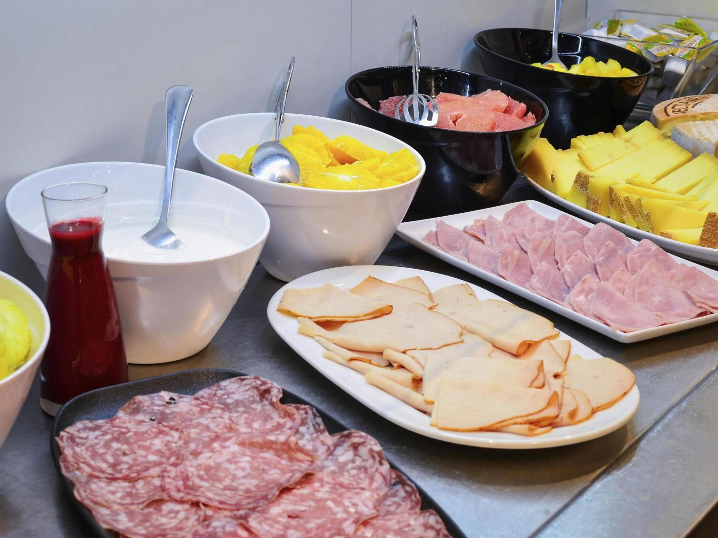 Breakfast in Mercure Paris Ivry Quai De Seine