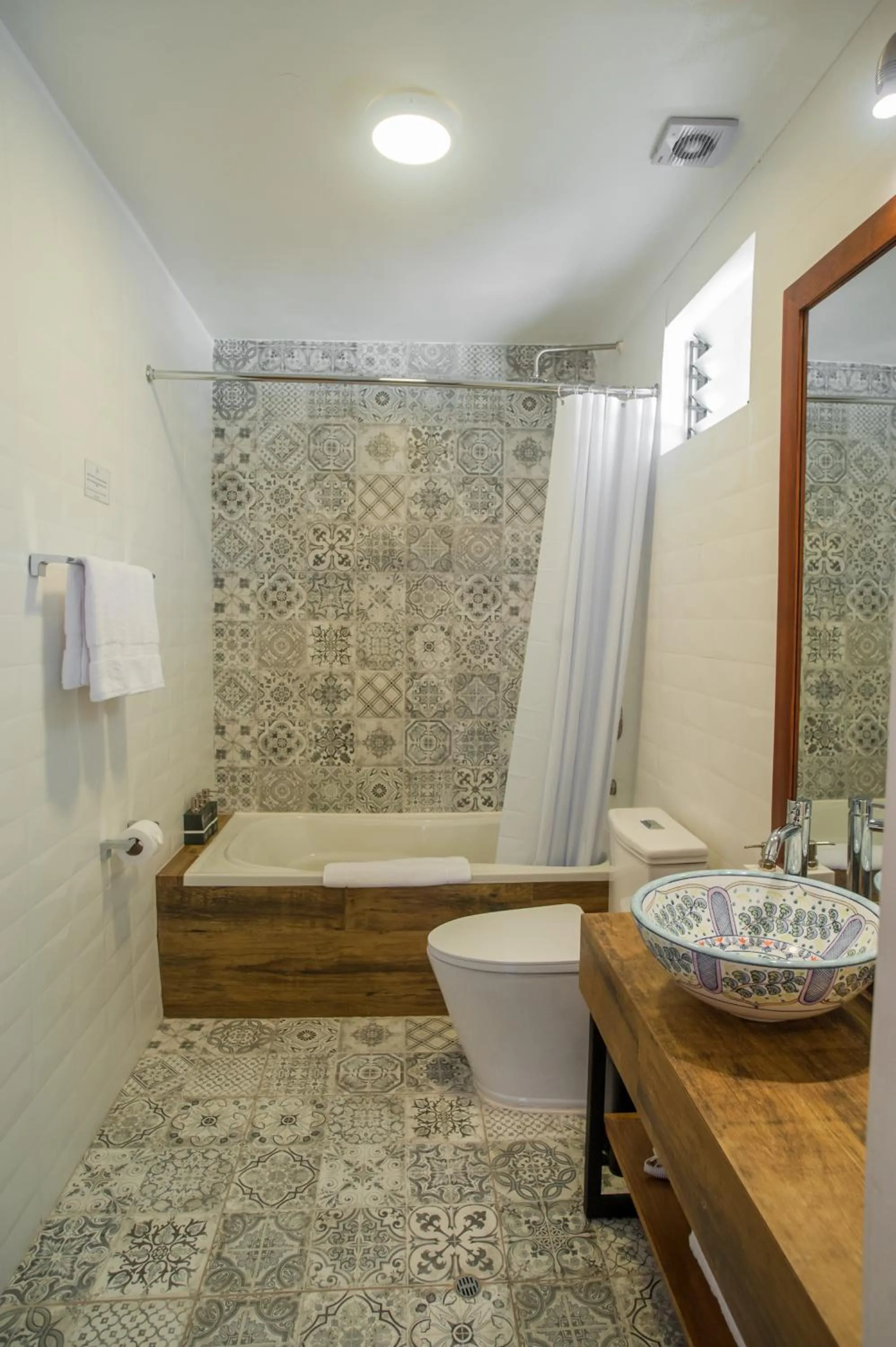 Bathroom in Casa Biru Hotel Boutique