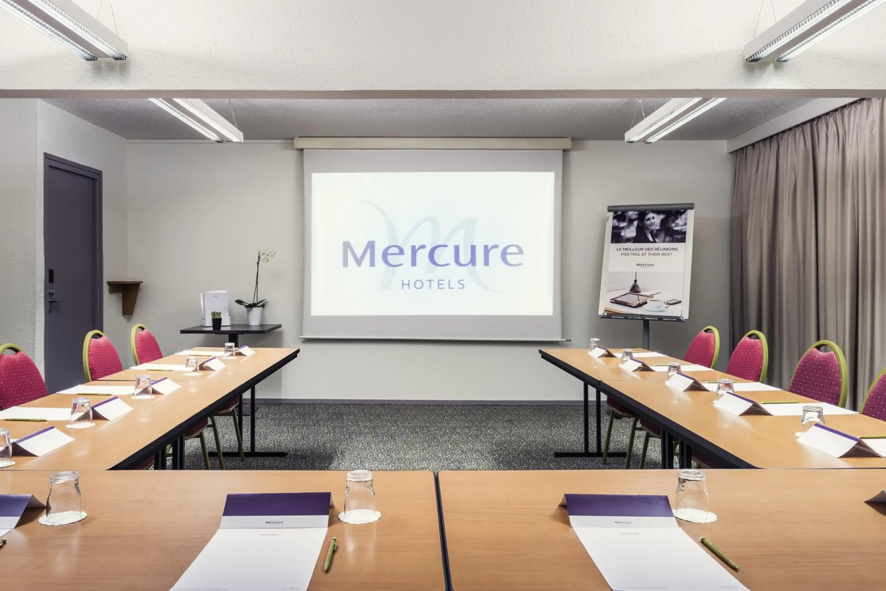 Business facilities in Mercure Paris Le Bourget Aeroport