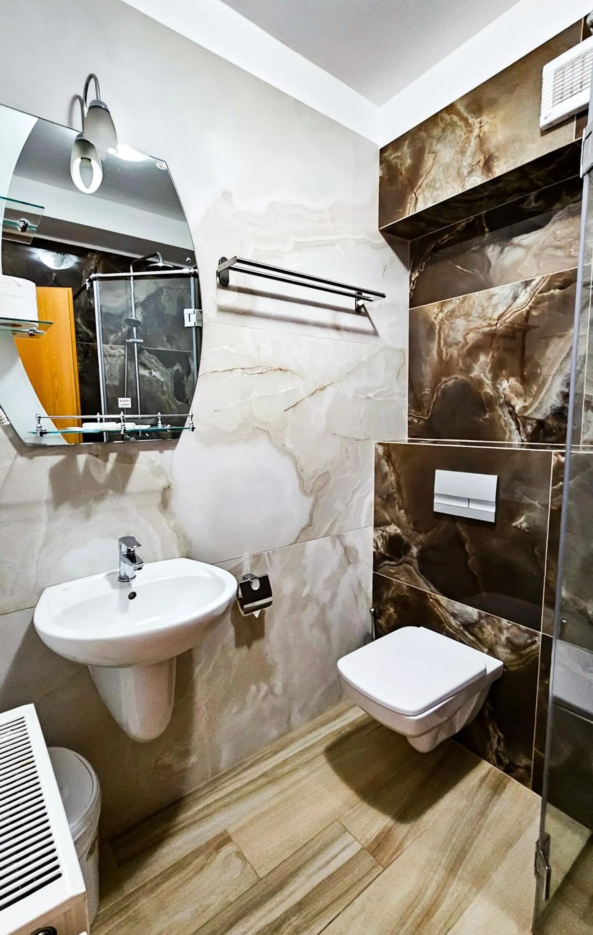 Bathroom in Hotel Eden