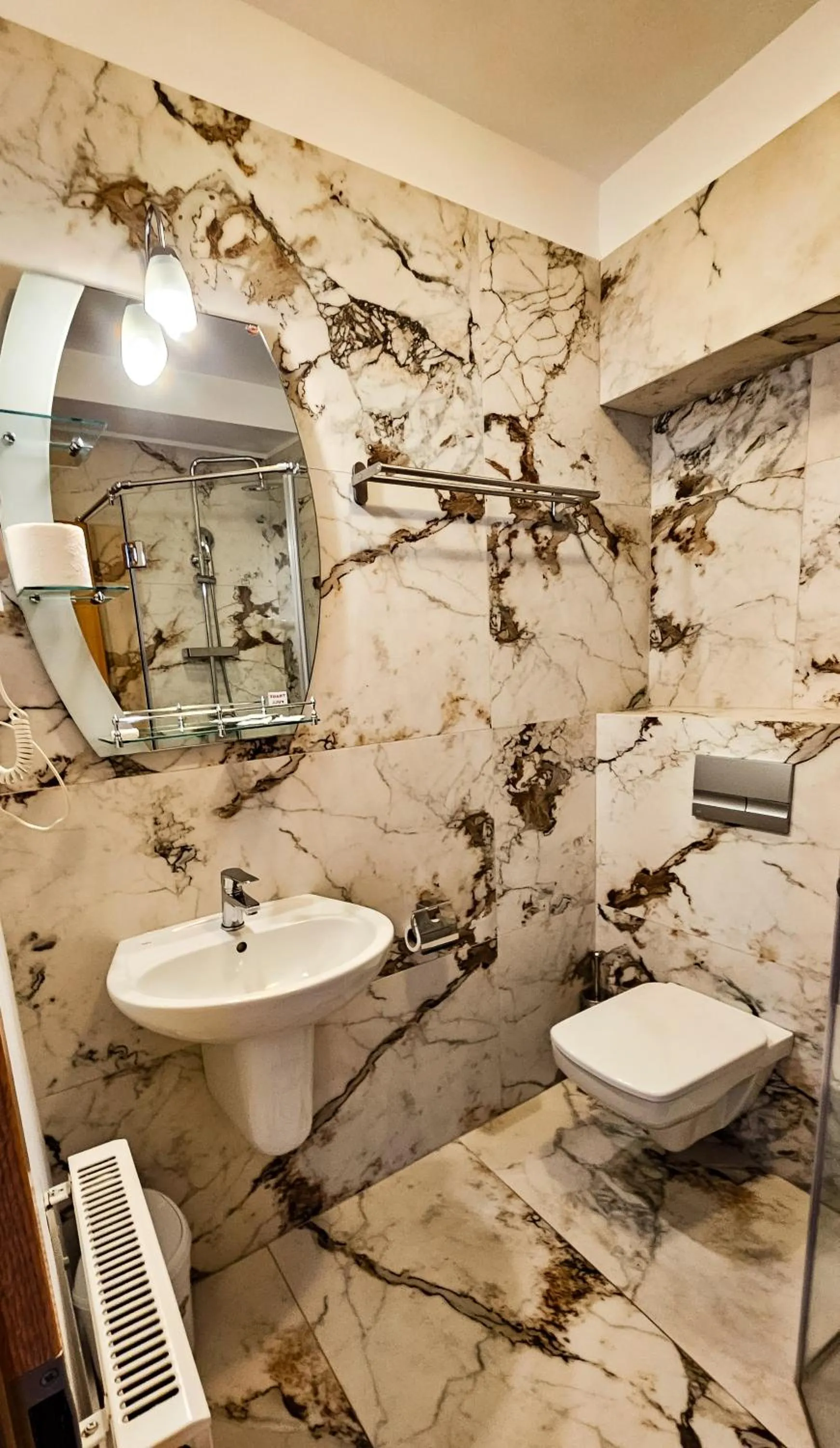 Bathroom in Hotel Eden