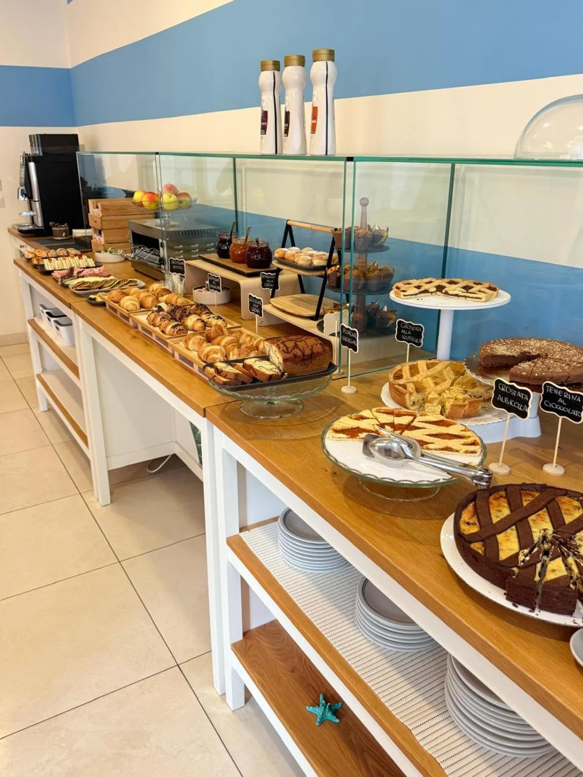 Buffet breakfast in Hotel Berenice