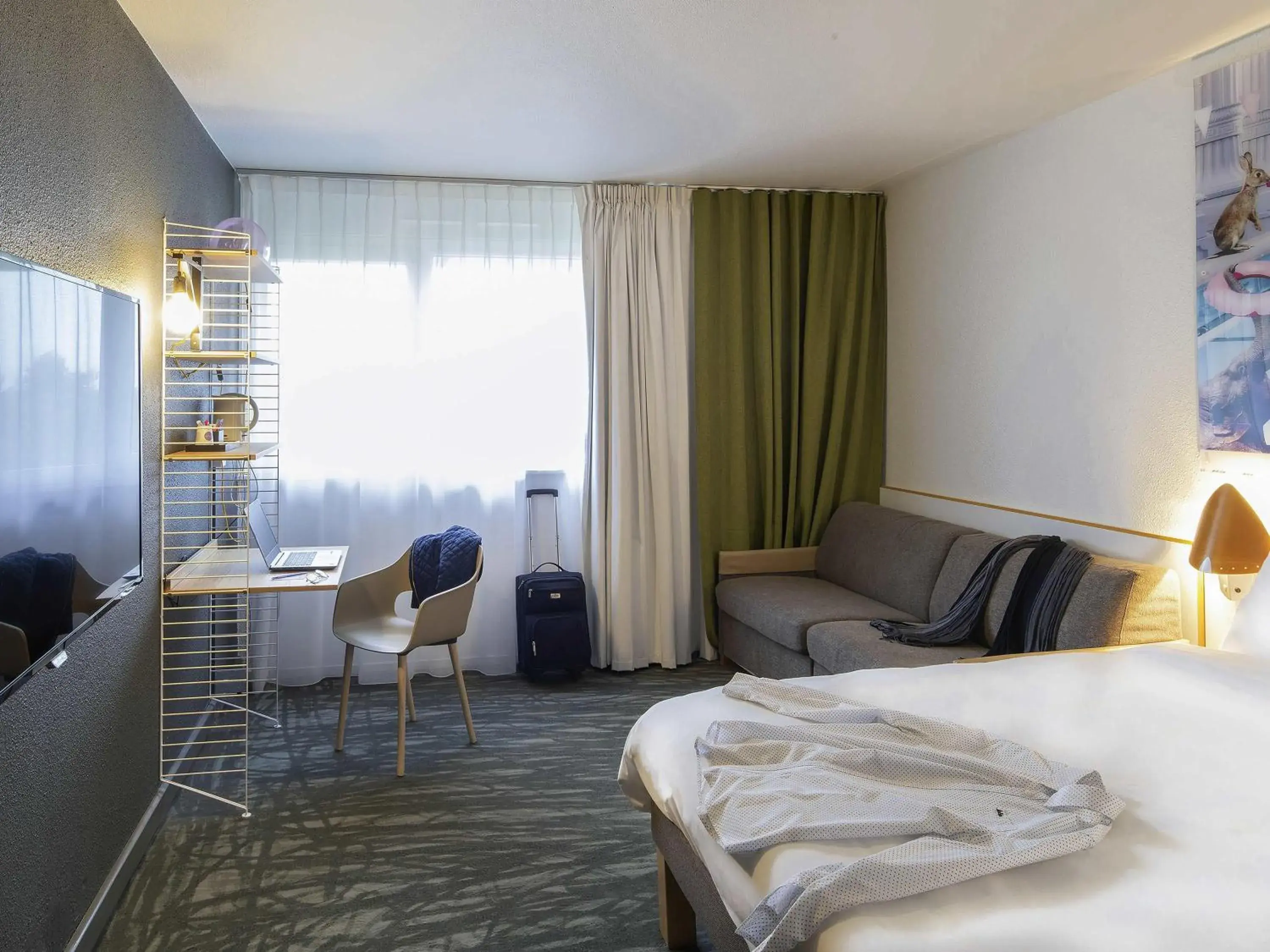 Classic Double Room with Single Sofa Bed in Novotel Metz Amnéville Classic Double Room with Single Sofa Bed in Novotel Metz Amnéville