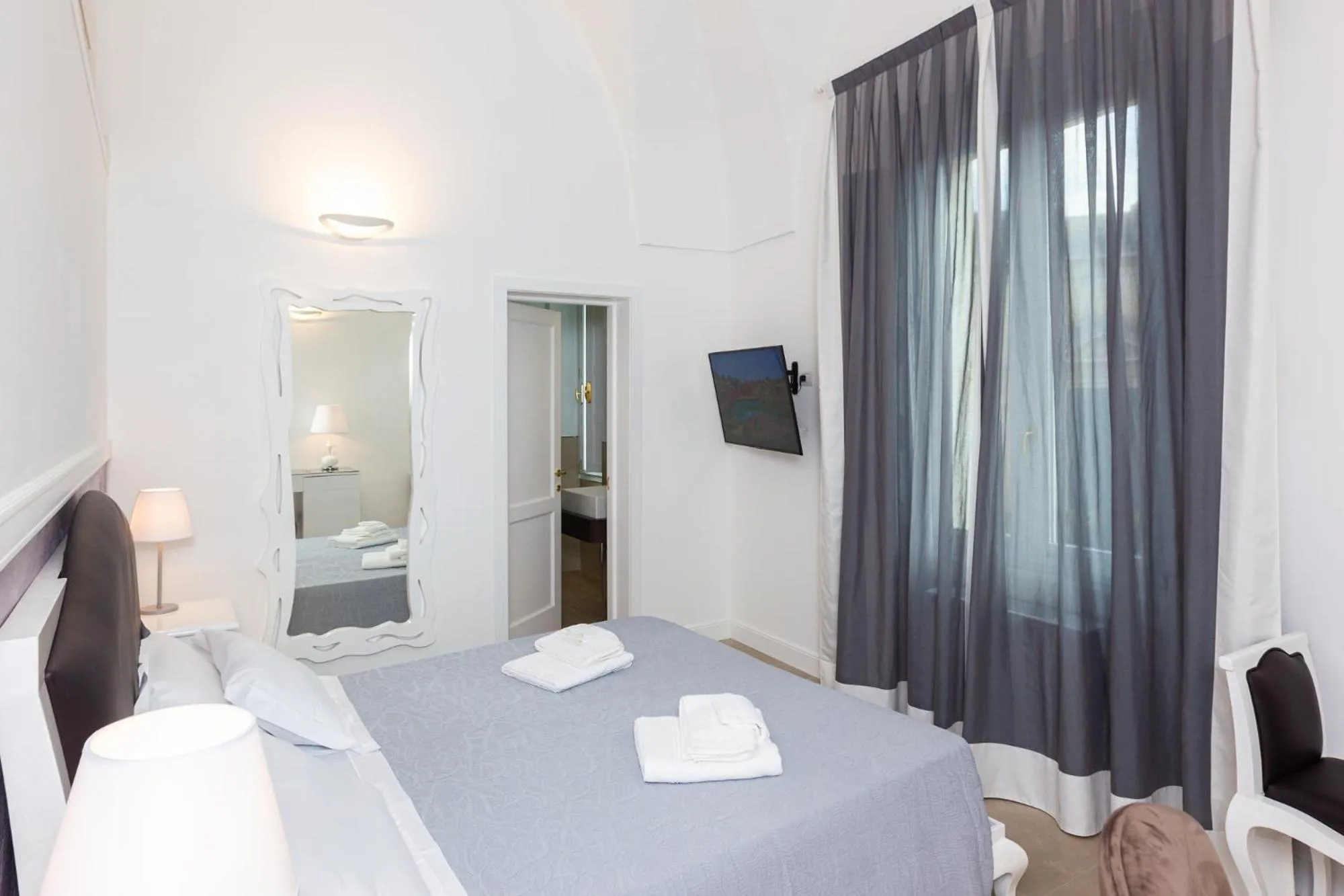Photo of the whole room, Bed in Palazzo Marini B&B di Charme
