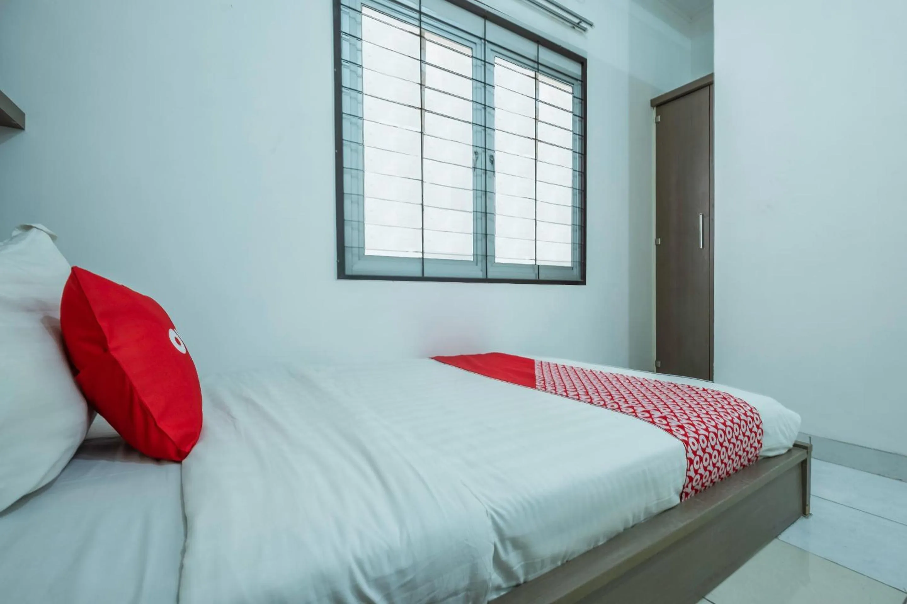 Bedroom in OYO 1876 Fortuna Residence