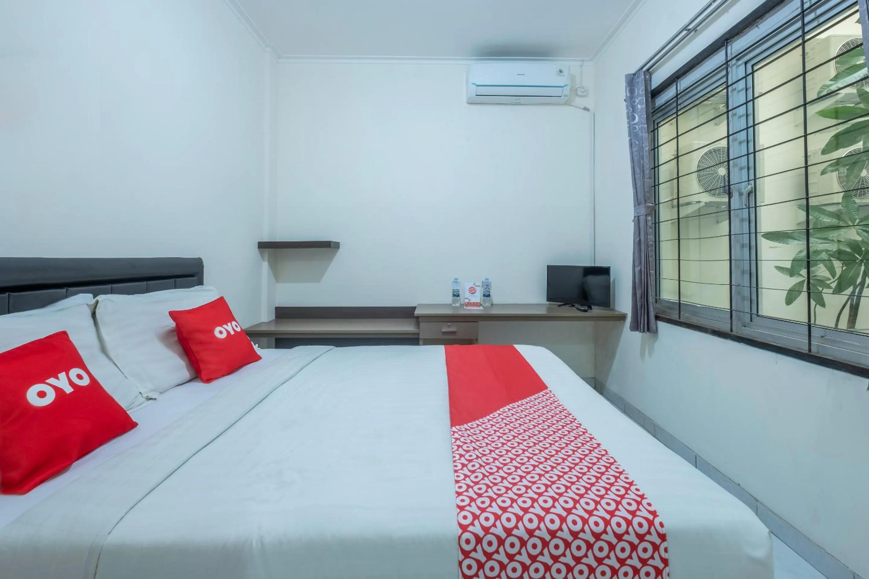 Bedroom in OYO 1876 Fortuna Residence