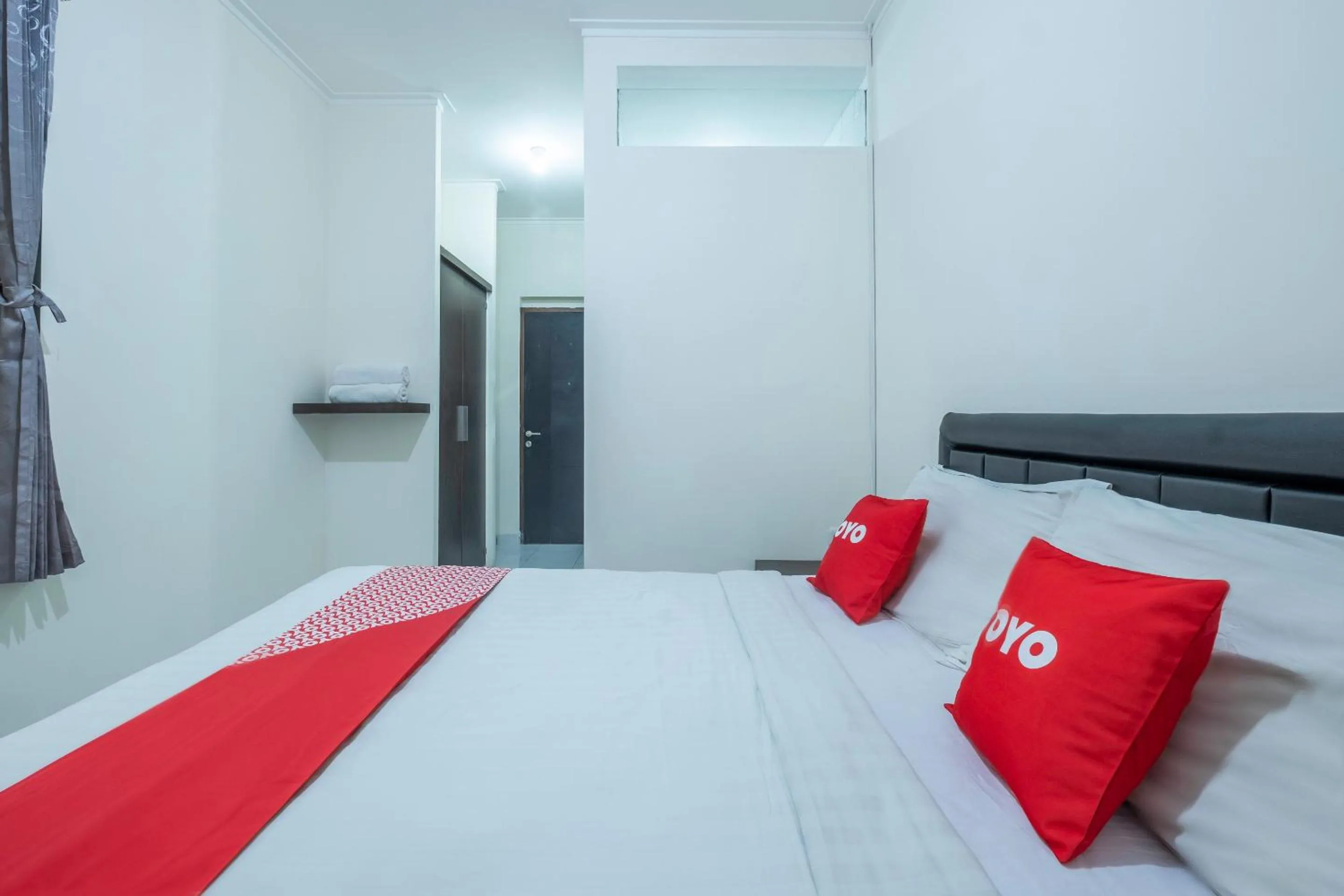 Bedroom in OYO 1876 Fortuna Residence