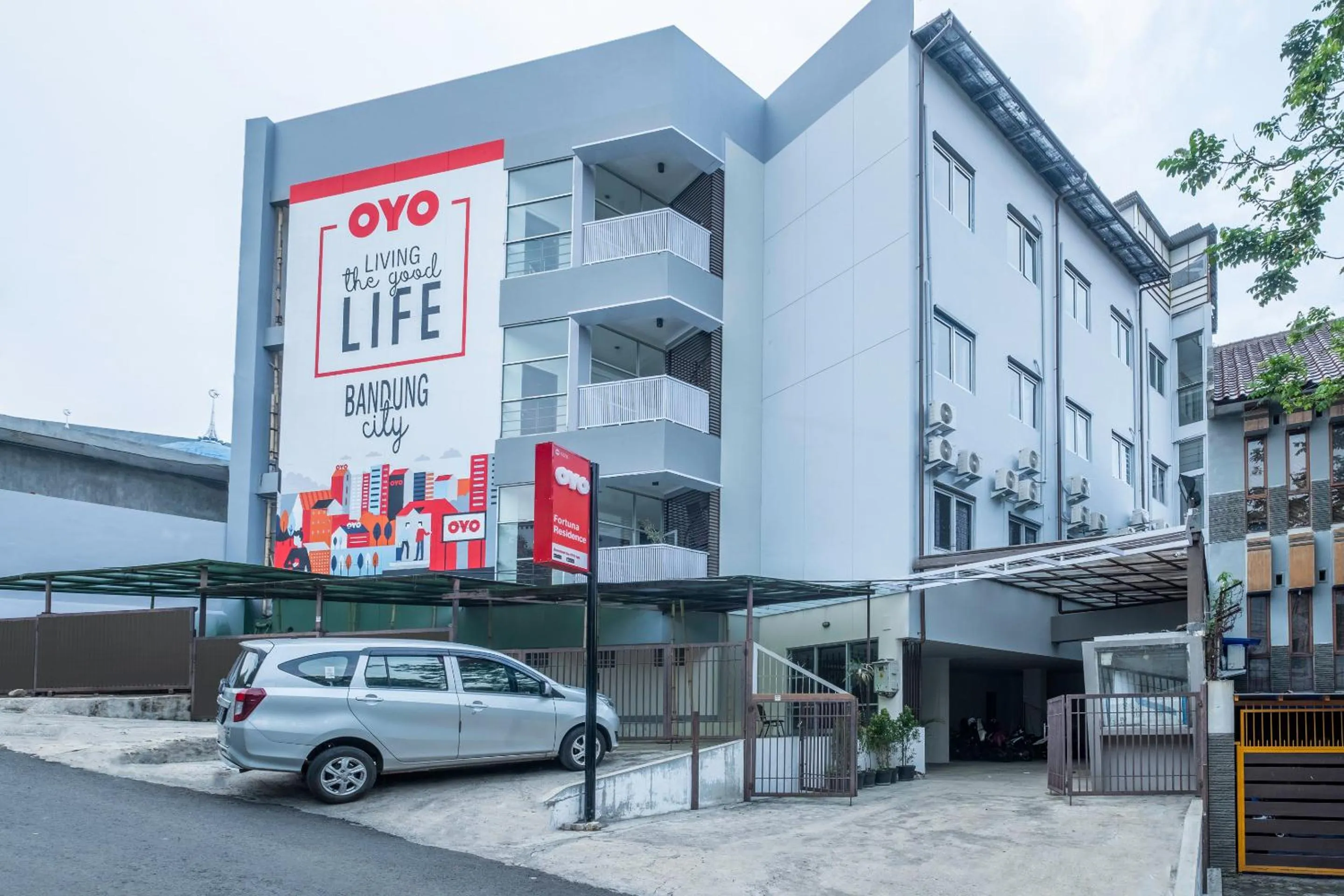 Property Building in OYO 1876 Fortuna Residence