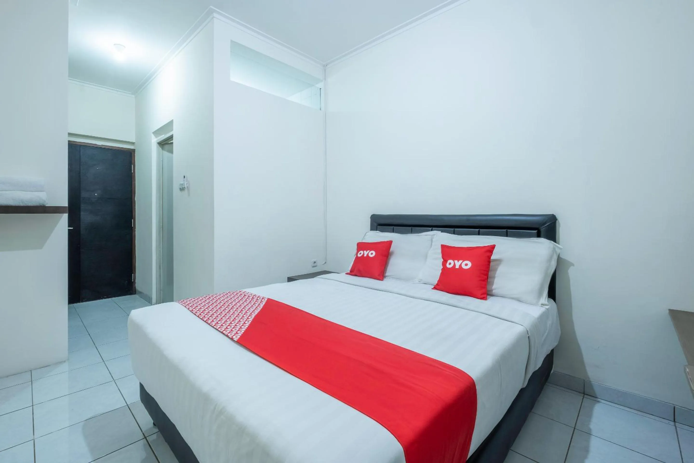 Bedroom in OYO 1876 Fortuna Residence