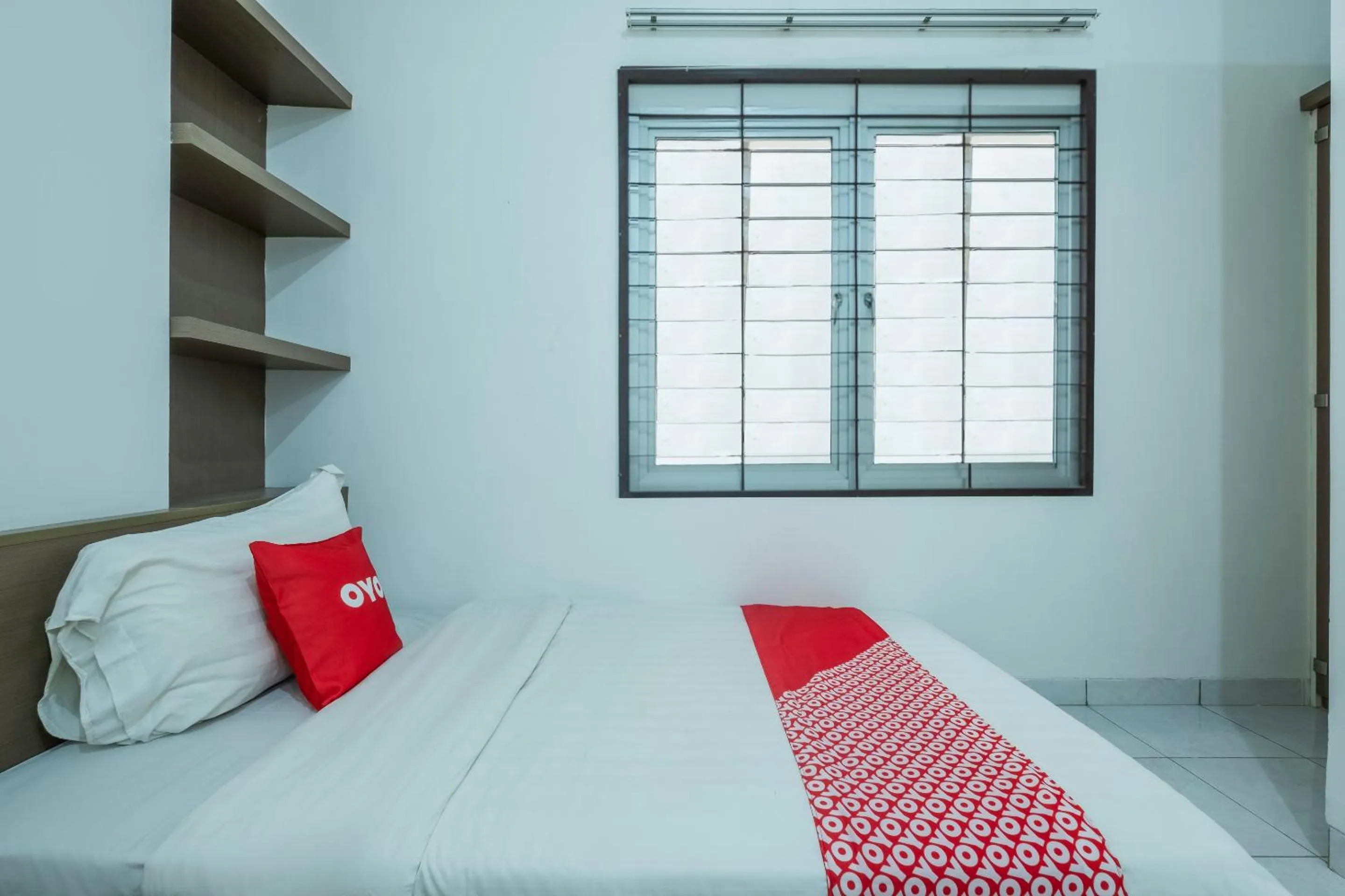 Bedroom in OYO 1876 Fortuna Residence