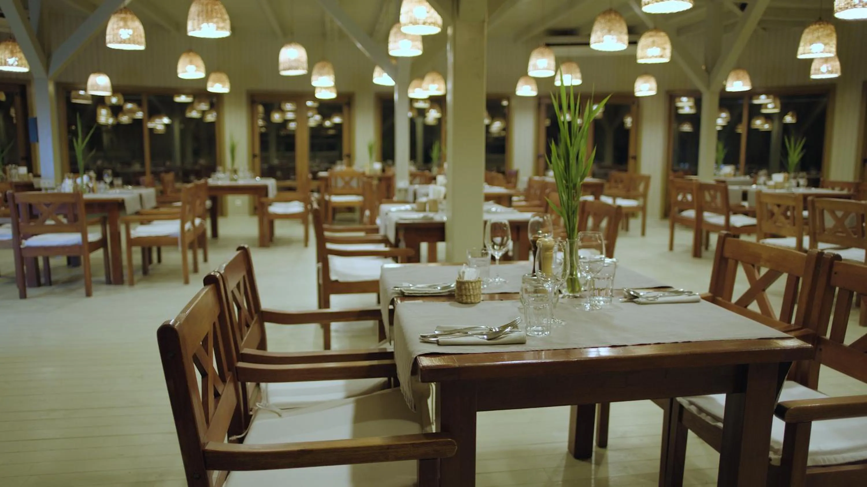 Restaurant/places to eat in Green Village Resort