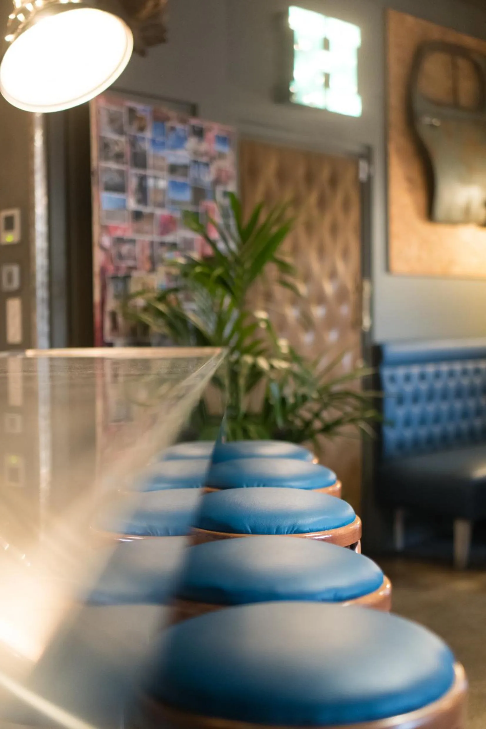 Restaurant/places to eat in Hôtel Le G (ex Le Genève)