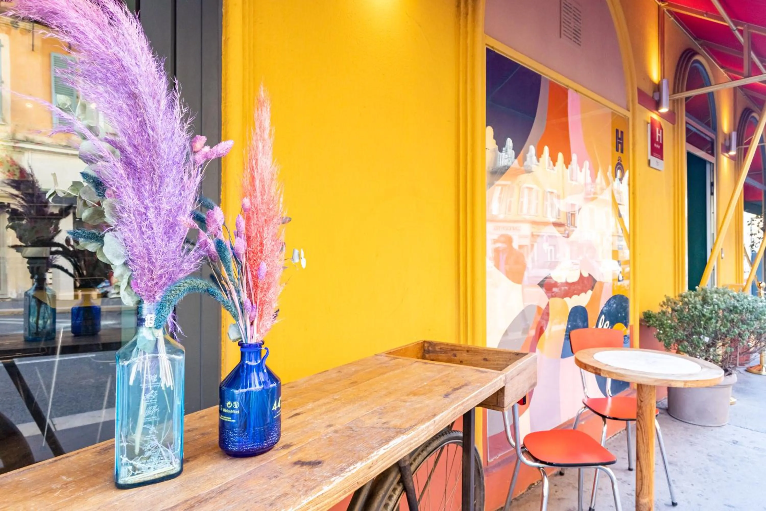 Property building in Hôtel Le G (ex Le Genève)