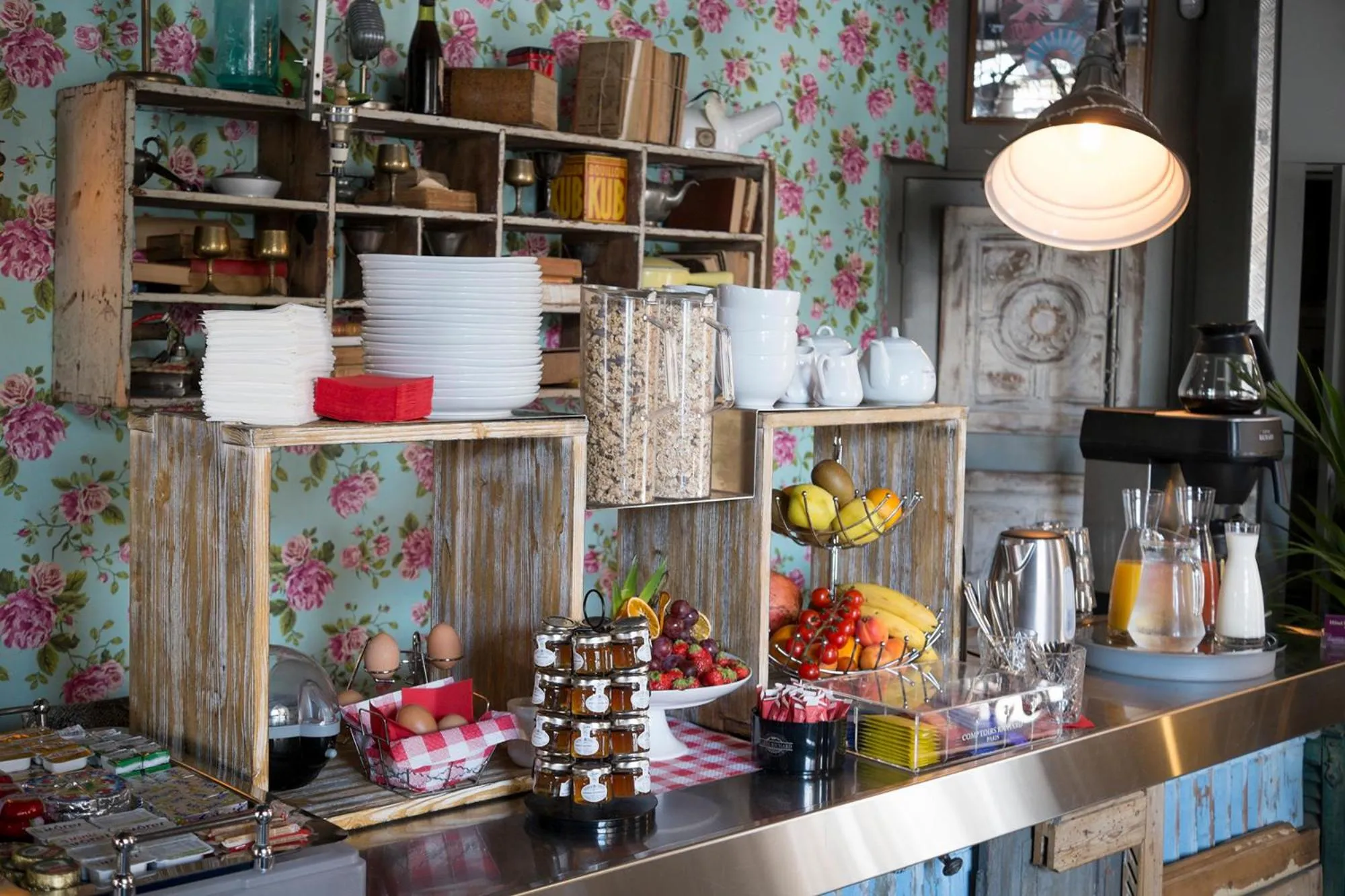 Buffet breakfast in Hôtel Le G (ex Le Genève)