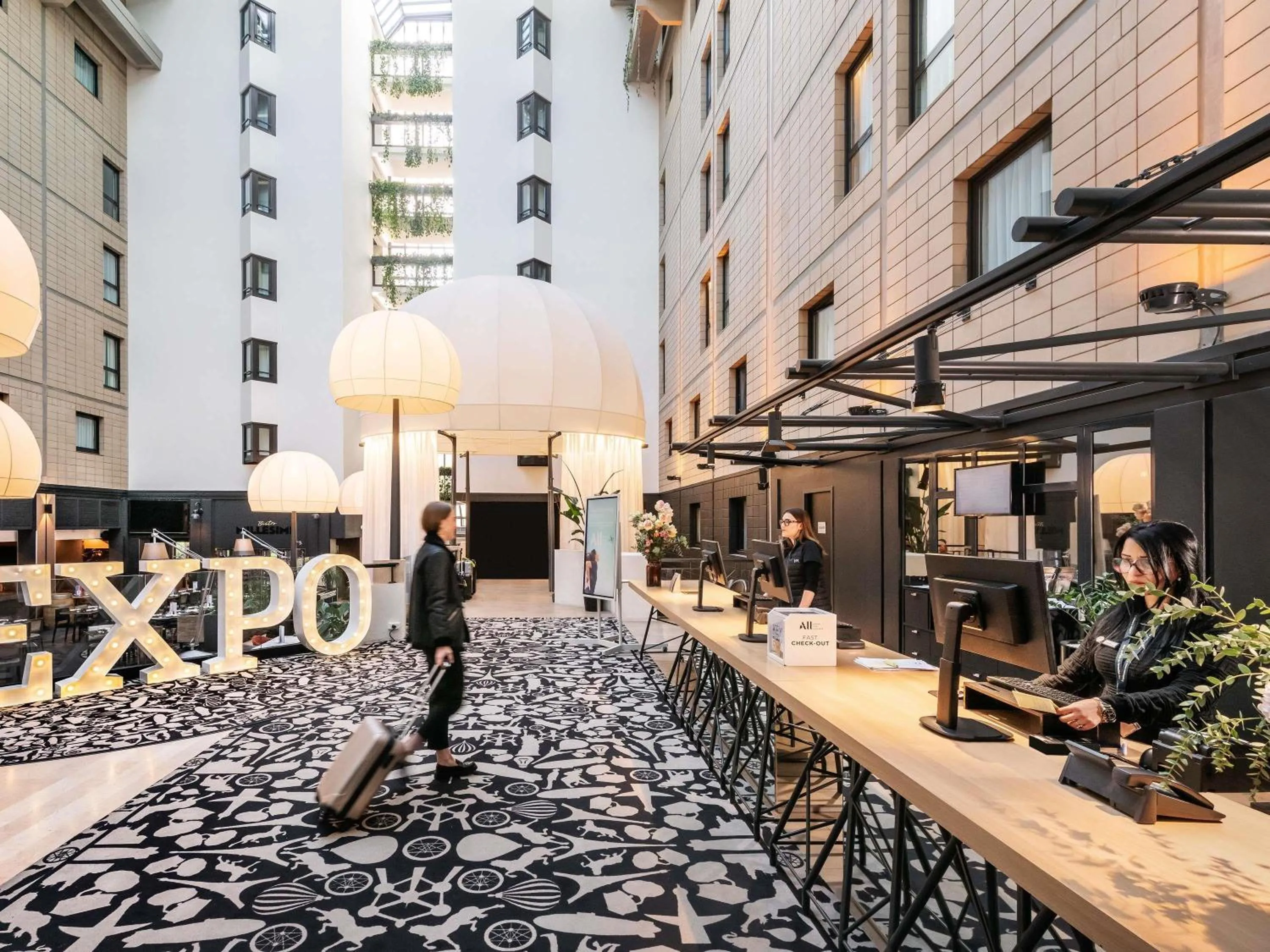 Property building in Mercure Paris Porte De Versailles Expo