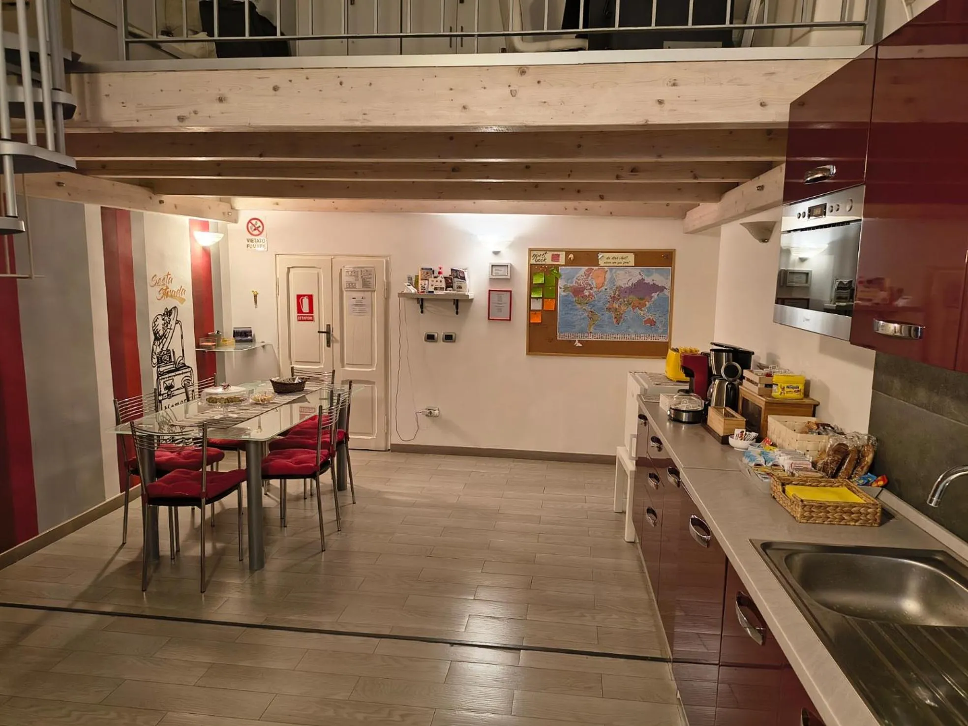 Kitchen or kitchenette in Sesta Strada