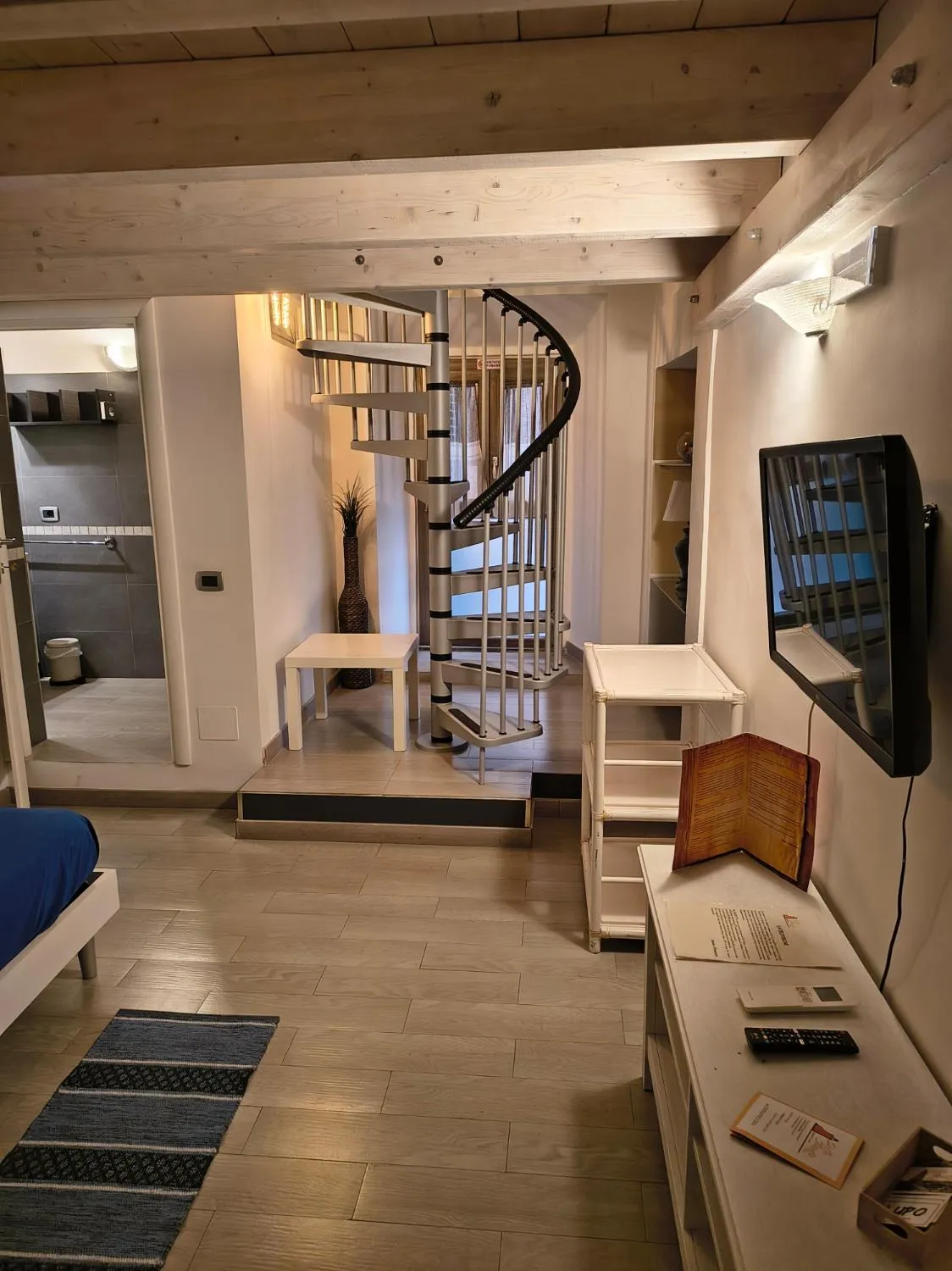 Photo of the whole room, Bed in Sesta Strada