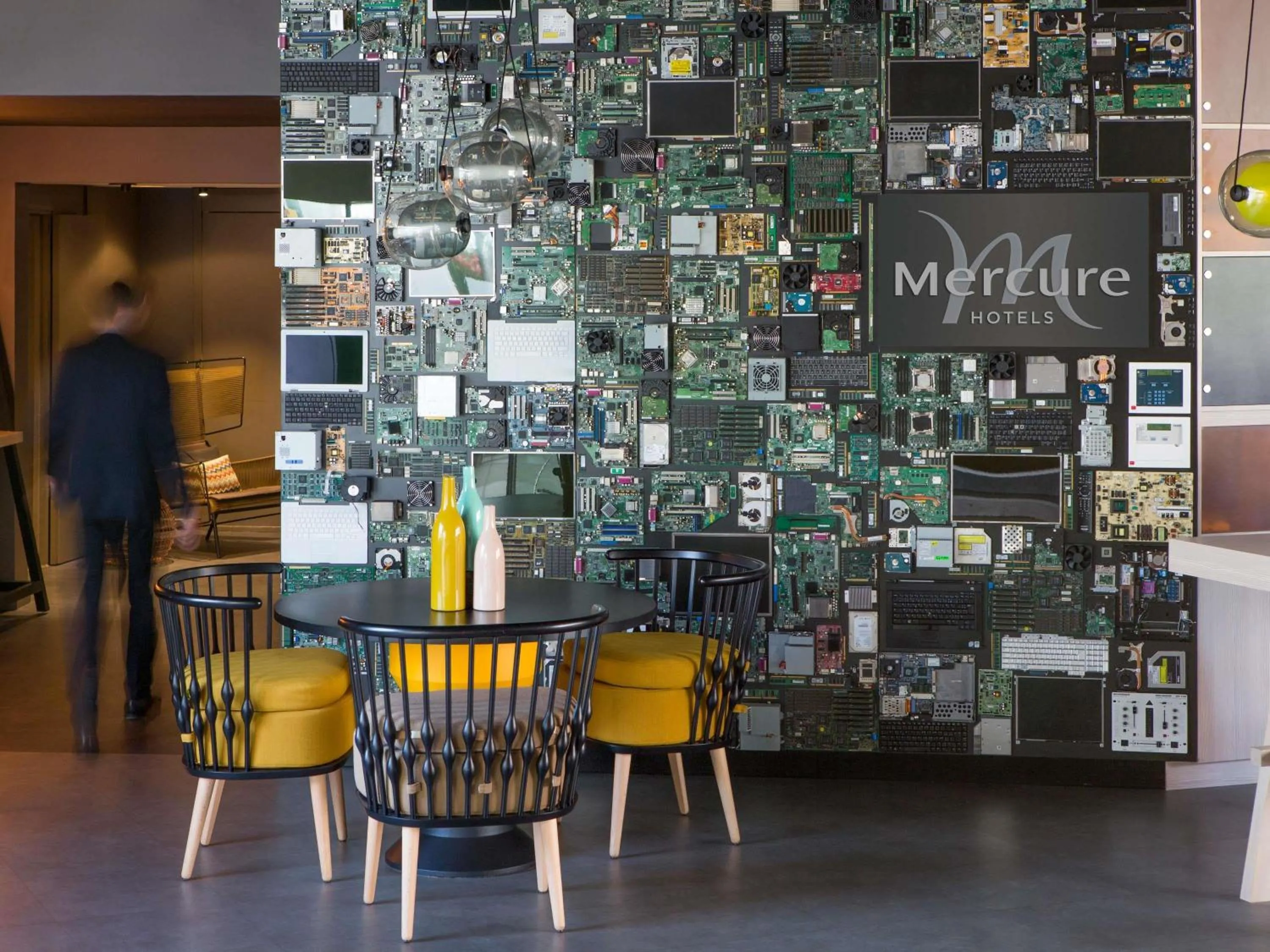 Property building in Mercure Paris Sud Les Ulis-Courtaboeuf