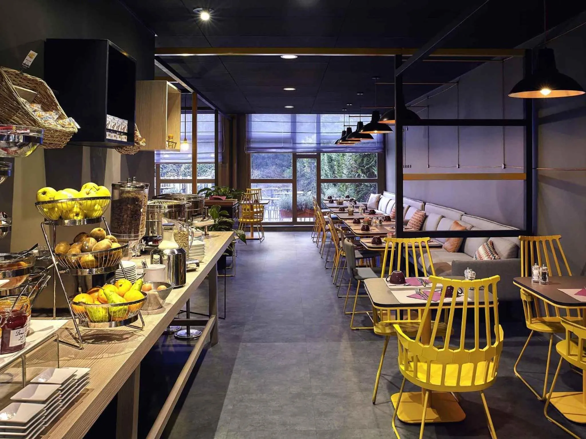 Restaurant/places to eat in Mercure Paris Sud Les Ulis-Courtaboeuf