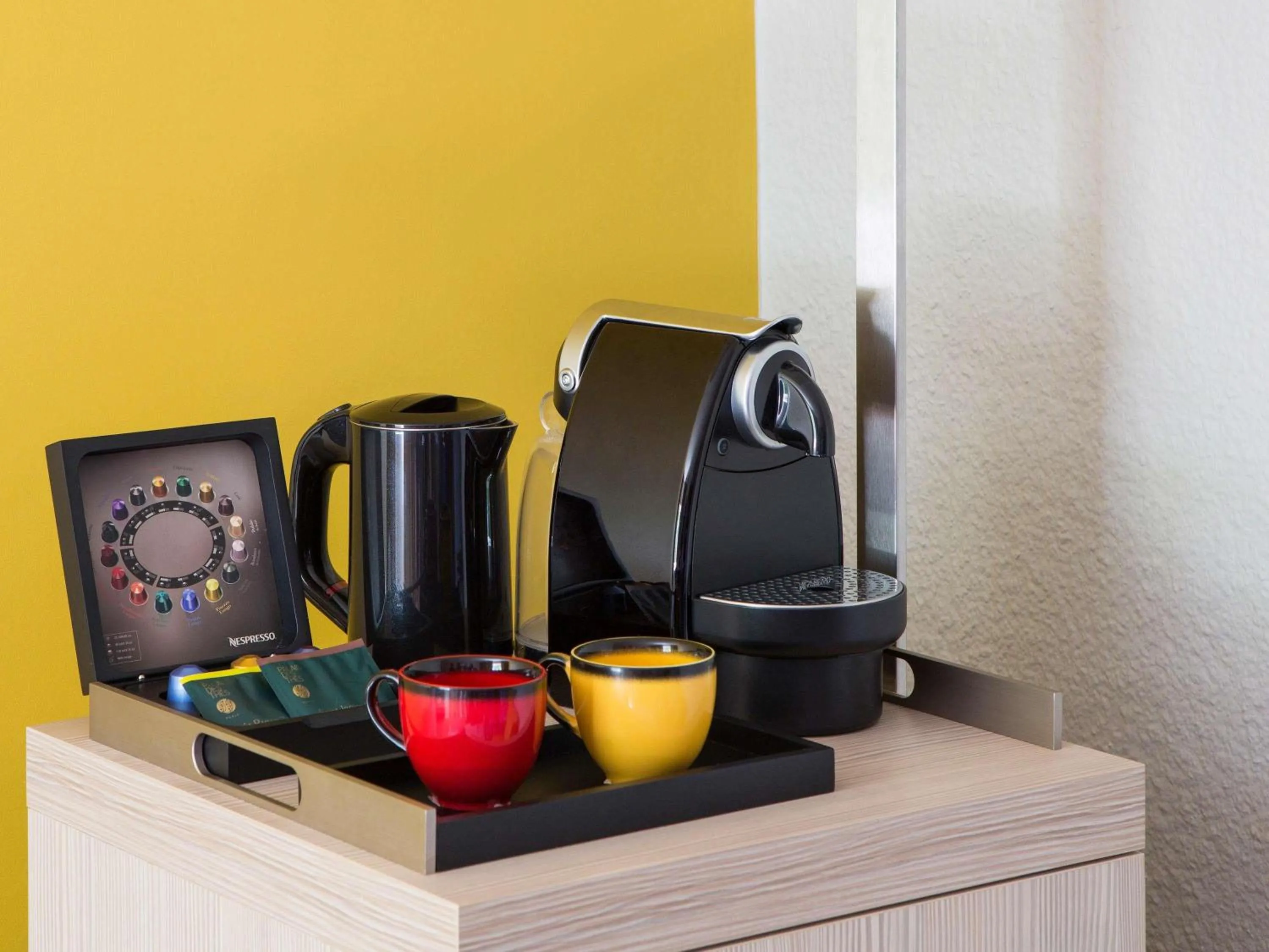 Bedroom in Mercure Paris Sud Les Ulis-Courtaboeuf