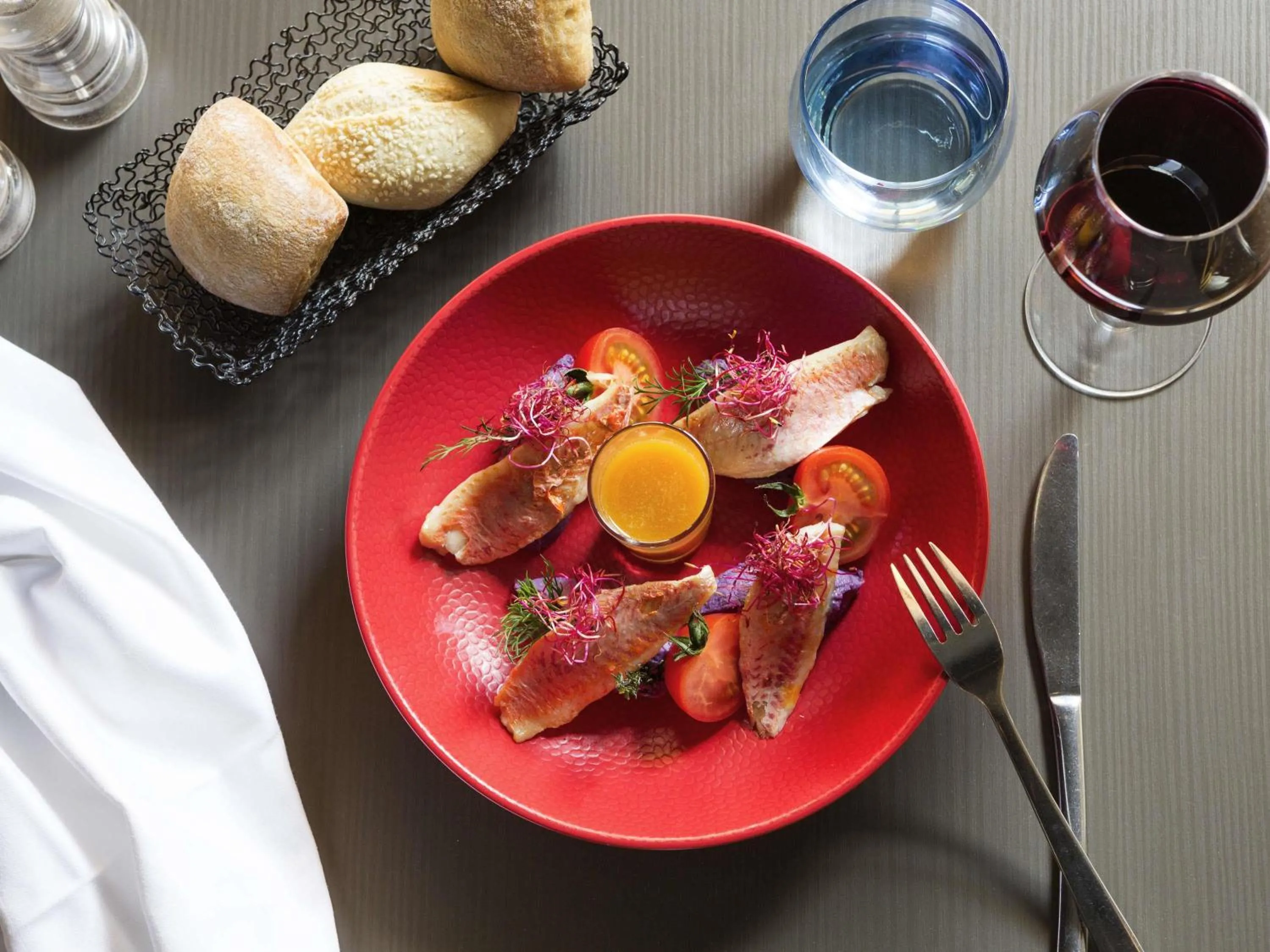 Restaurant/places to eat in Mercure Paris Sud Les Ulis-Courtaboeuf