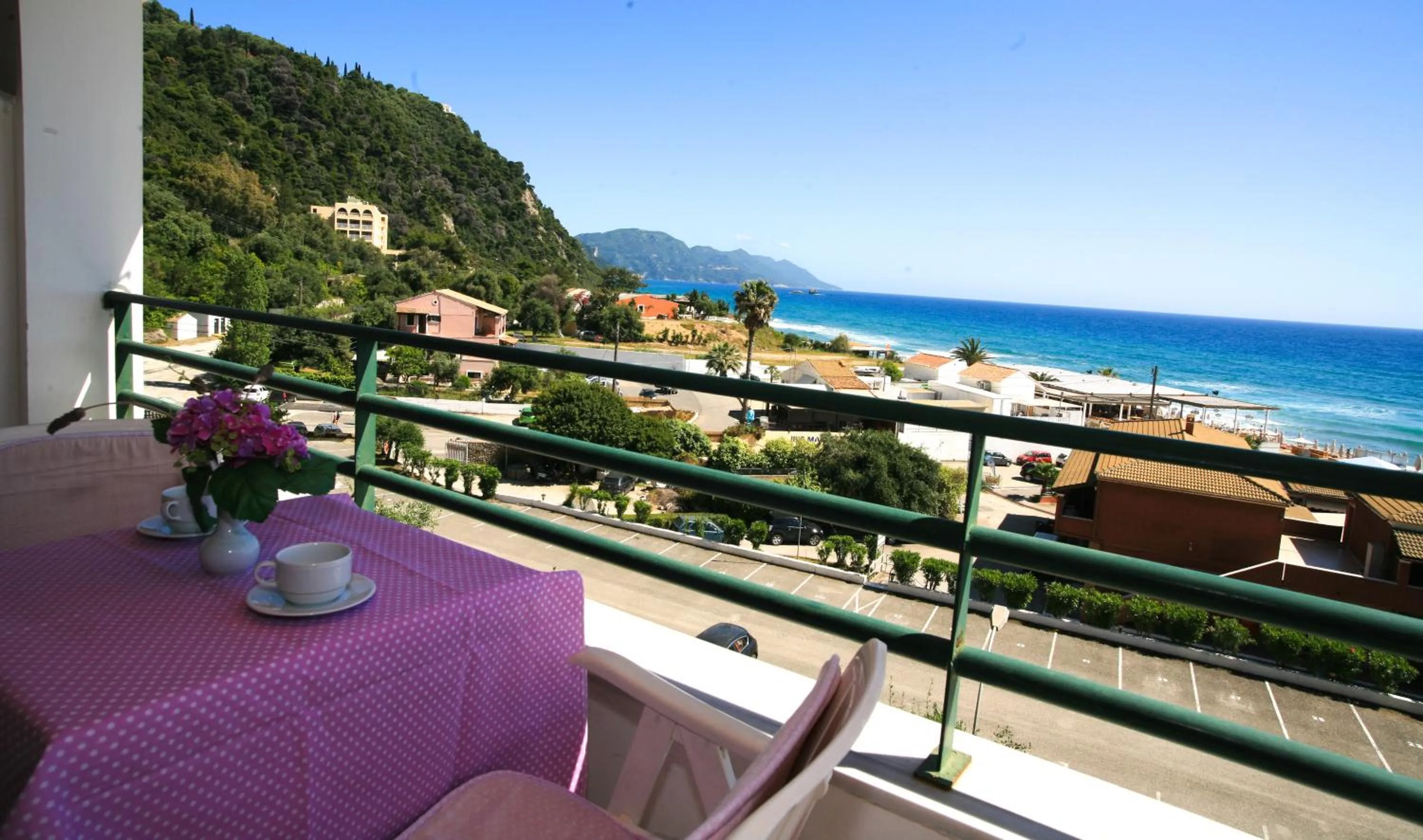 Day in Glyfada Gorgona Apartments