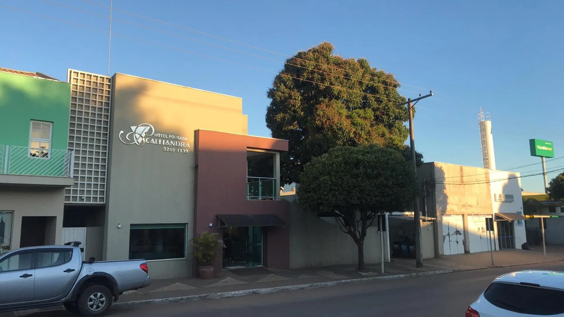 Property building in Hotel Pousada Calliandra