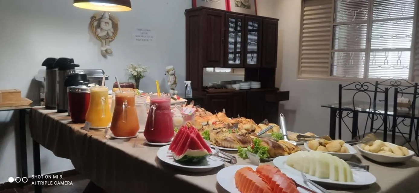 Food and drinks in Hotel Pousada Calliandra