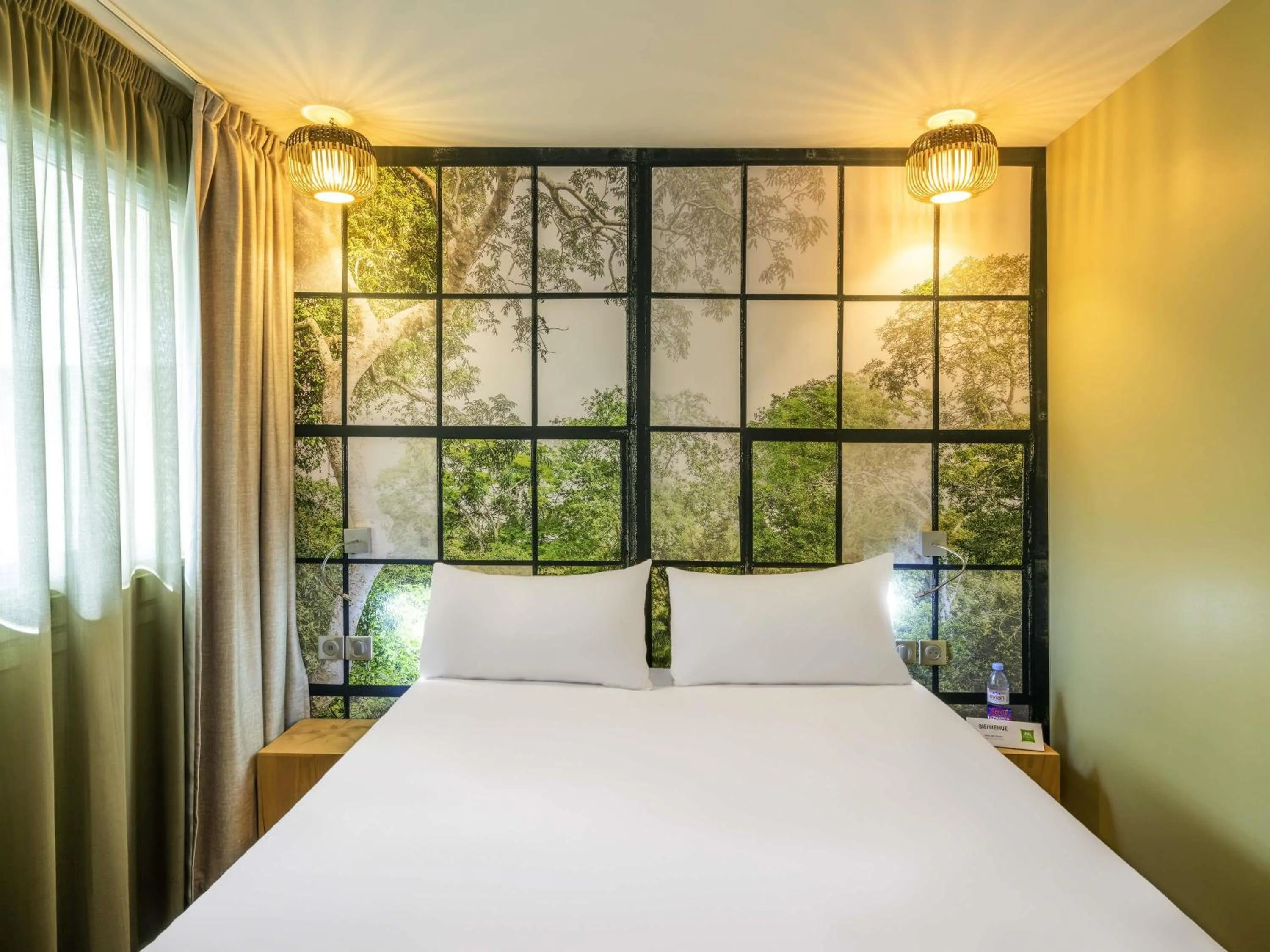 Bedroom, Bed in ibis Styles Parc des Expositions de Villepinte