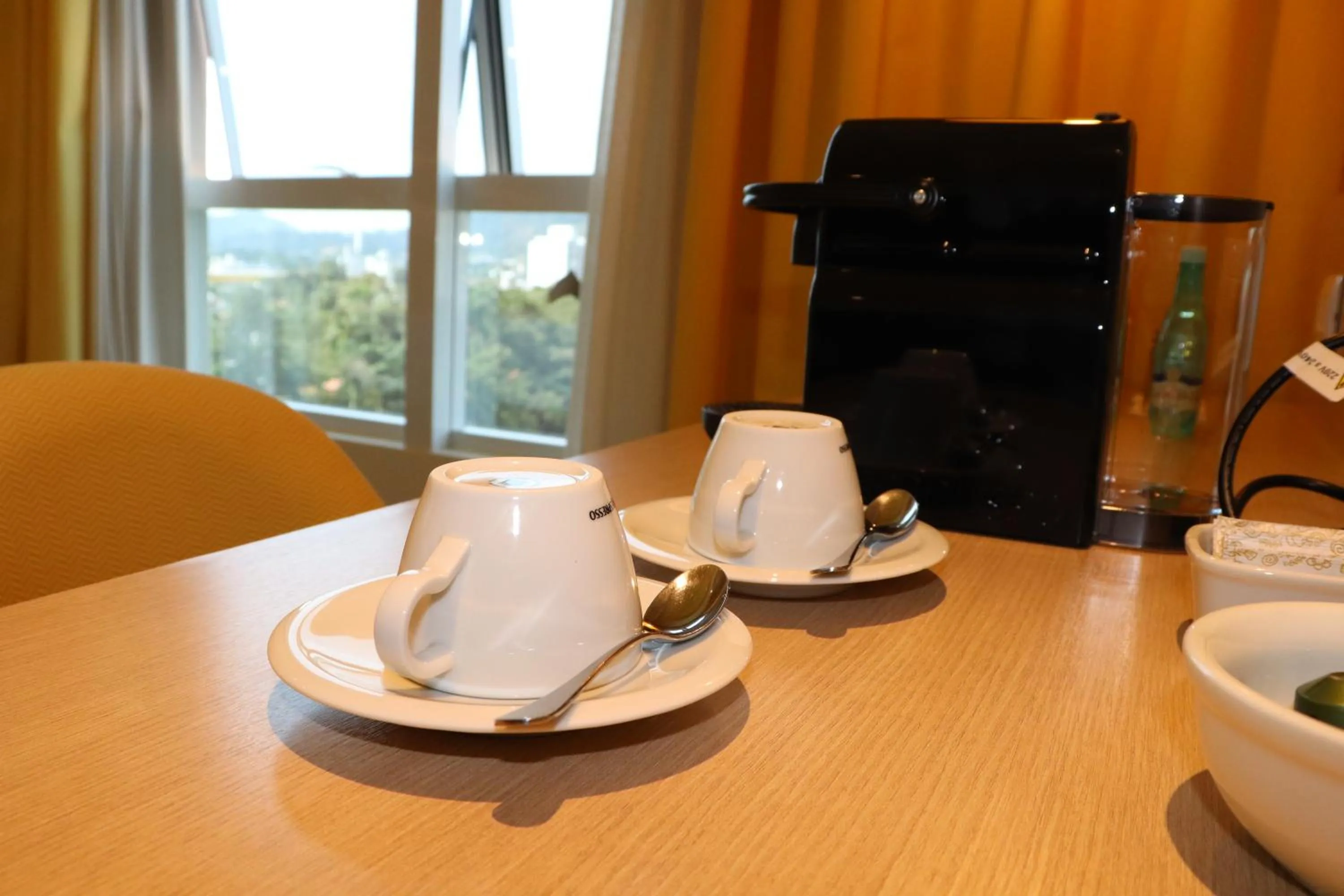 Coffee/tea facilities in Kayrós Business Hotel